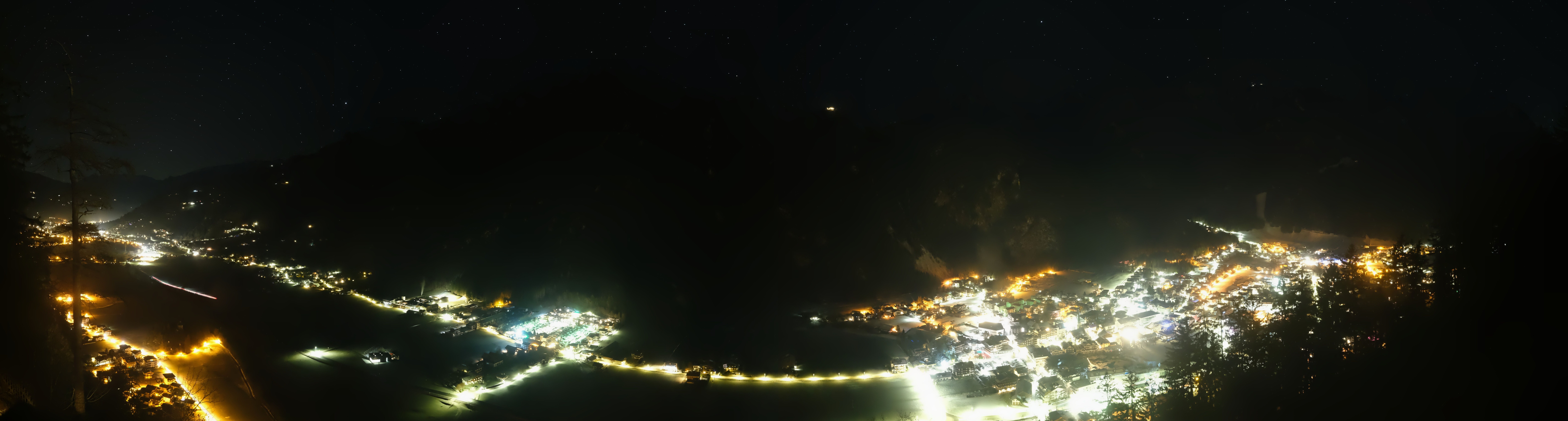 Archiv Foto Webcam Mayrhofen im Zillertal: Blick vom Gasthof Zimmereben