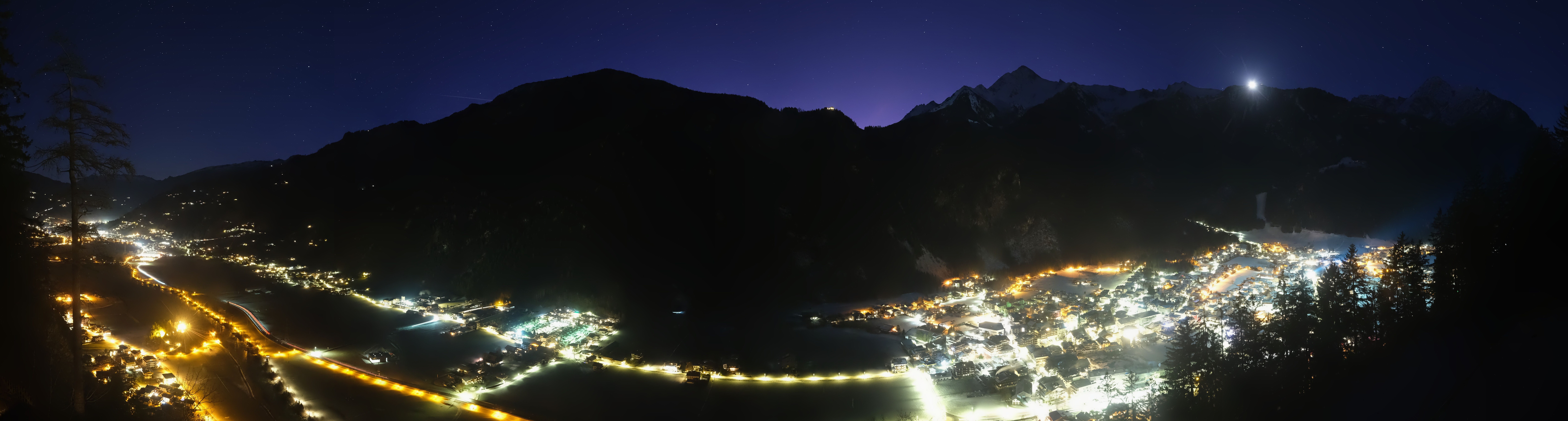 Archiv Foto Webcam Mayrhofen im Zillertal: Blick vom Gasthof Zimmereben