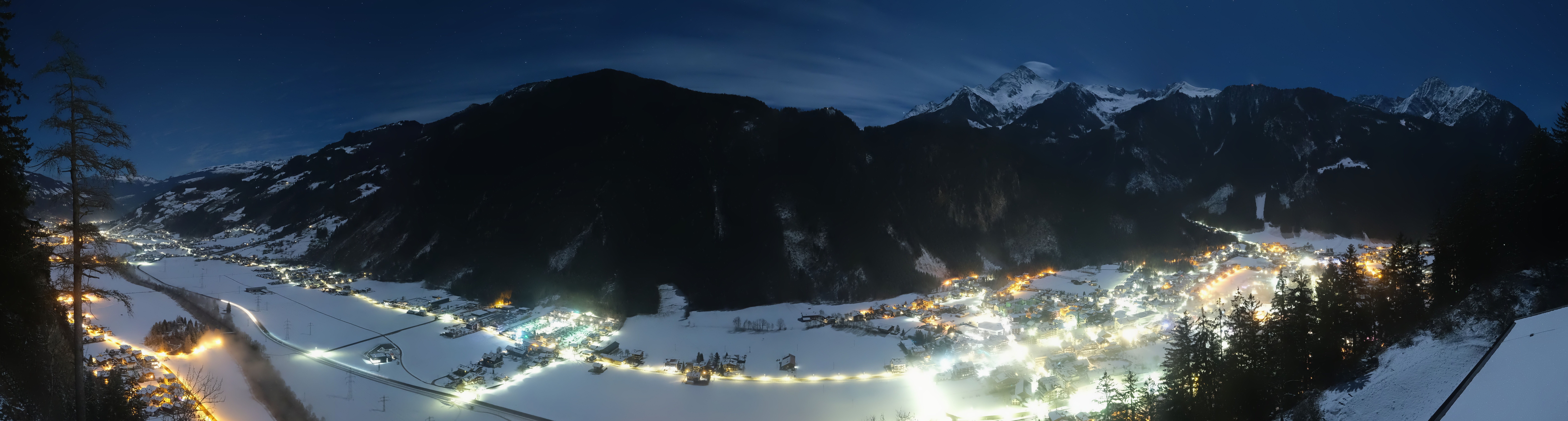 Archiv Foto Webcam Mayrhofen im Zillertal: Blick vom Gasthof Zimmereben