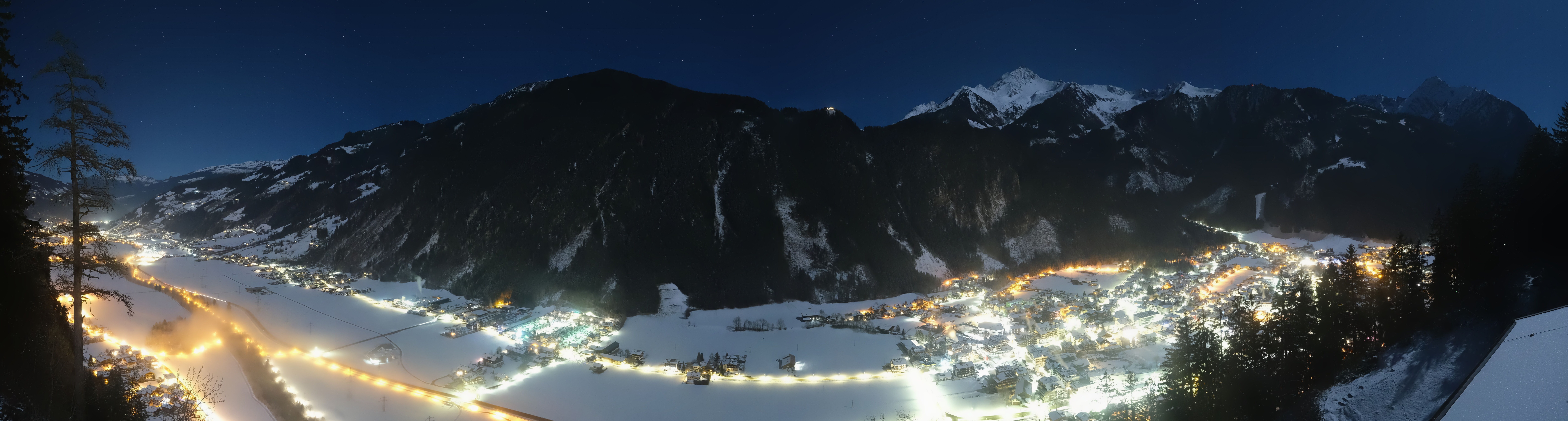 Archiv Foto Webcam Mayrhofen im Zillertal: Blick vom Gasthof Zimmereben