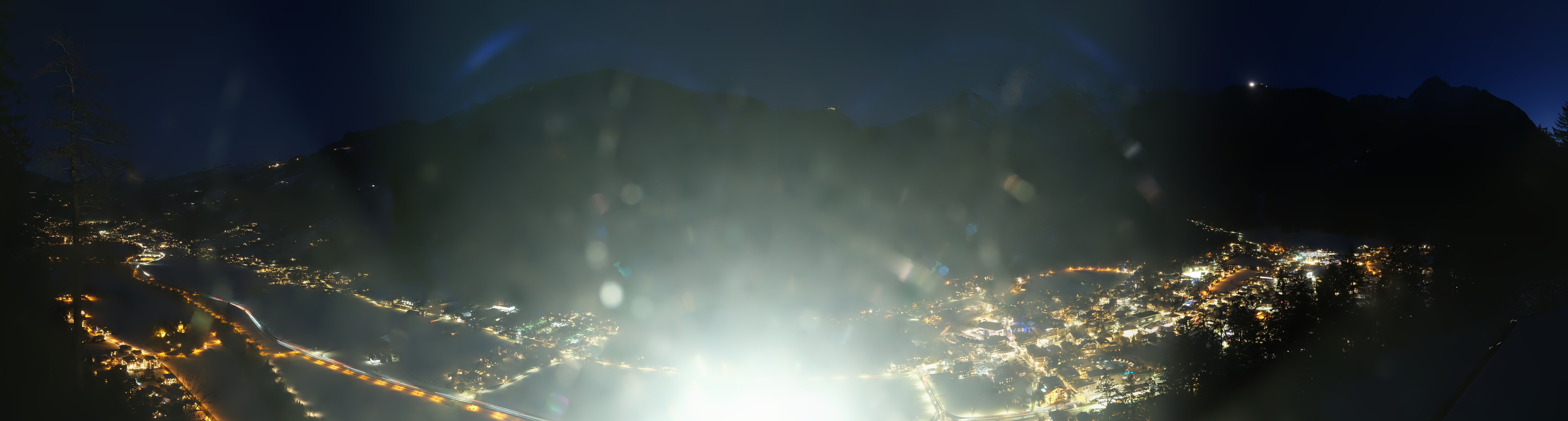 Archived image Webcam Mayrhofen im Zillertal: Zimmereben