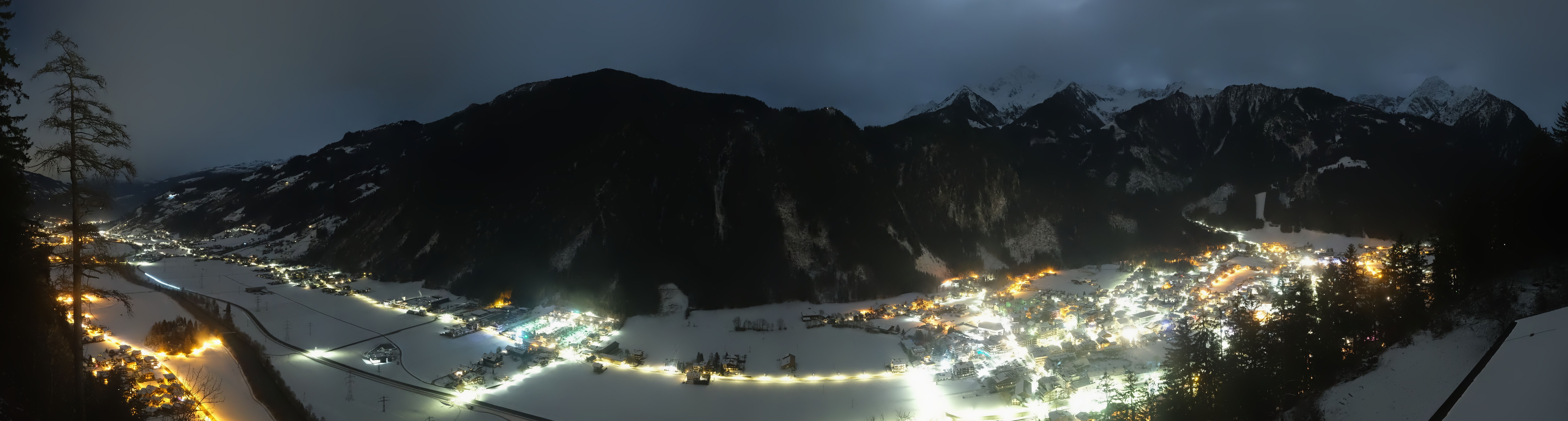 Archiv Foto Webcam Mayrhofen im Zillertal: Blick vom Gasthof Zimmereben