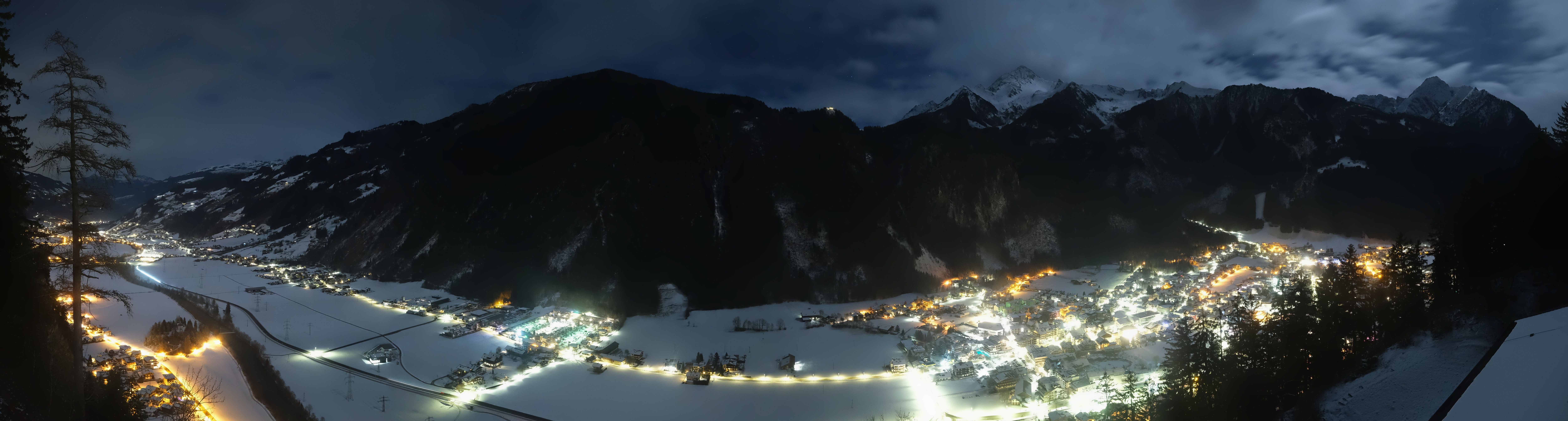 Archiv Foto Webcam Mayrhofen im Zillertal: Blick vom Gasthof Zimmereben