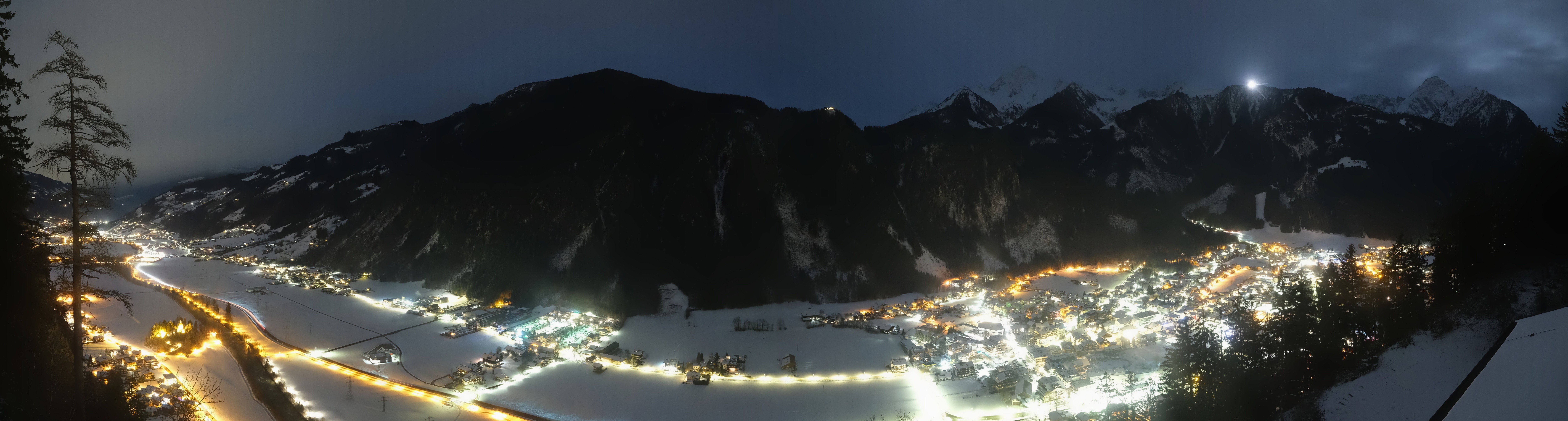 Archiv Foto Webcam Mayrhofen im Zillertal: Blick vom Gasthof Zimmereben