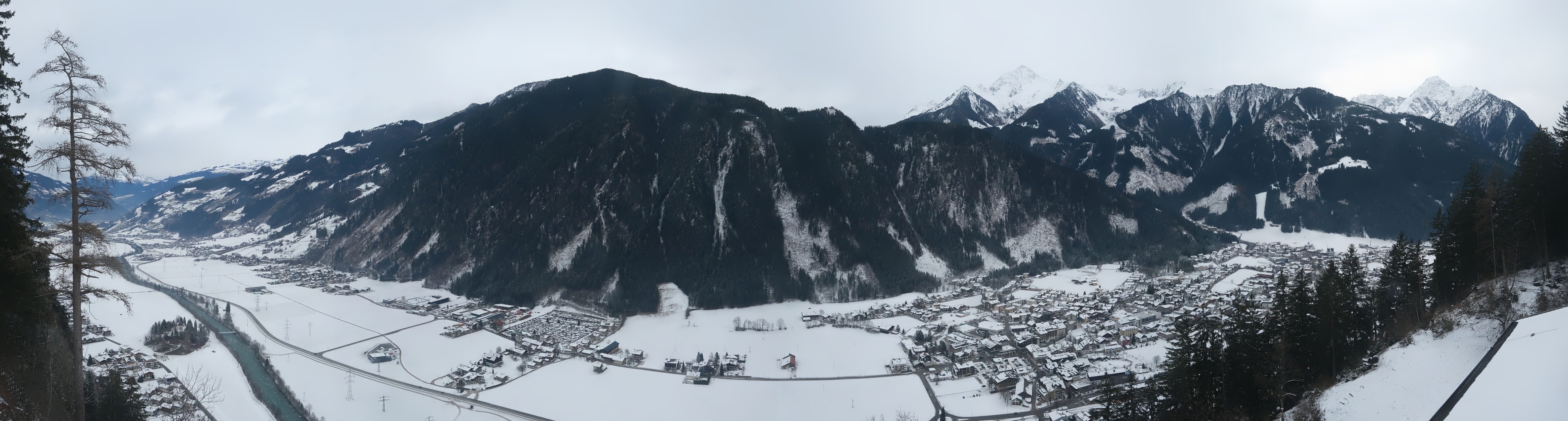 Archiv Foto Webcam Mayrhofen im Zillertal: Blick vom Gasthof Zimmereben