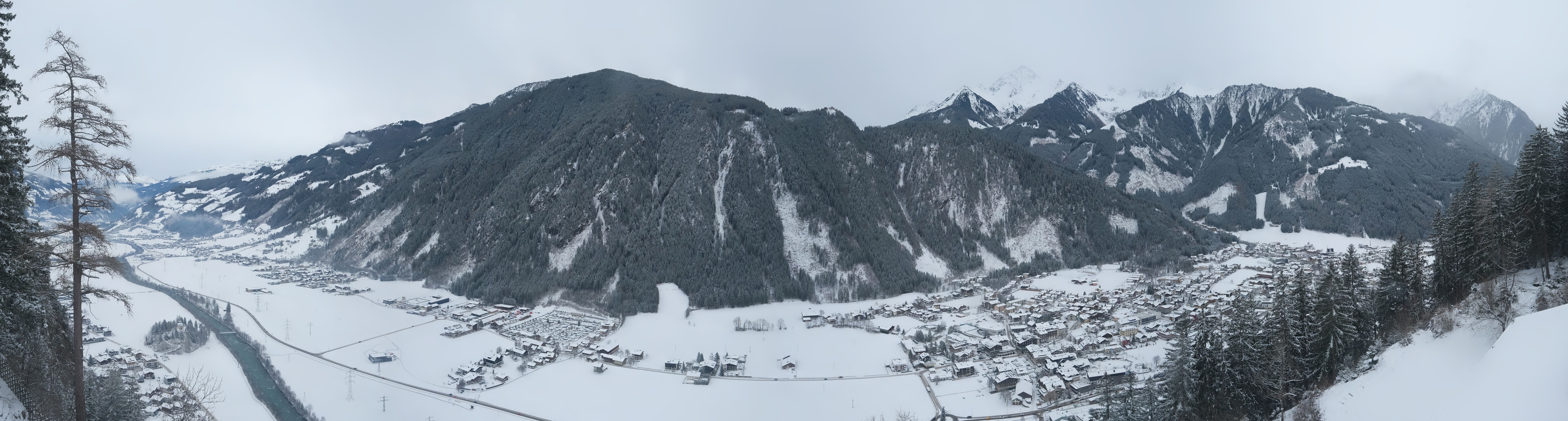 Archiv Foto Webcam Mayrhofen im Zillertal: Blick vom Gasthof Zimmereben