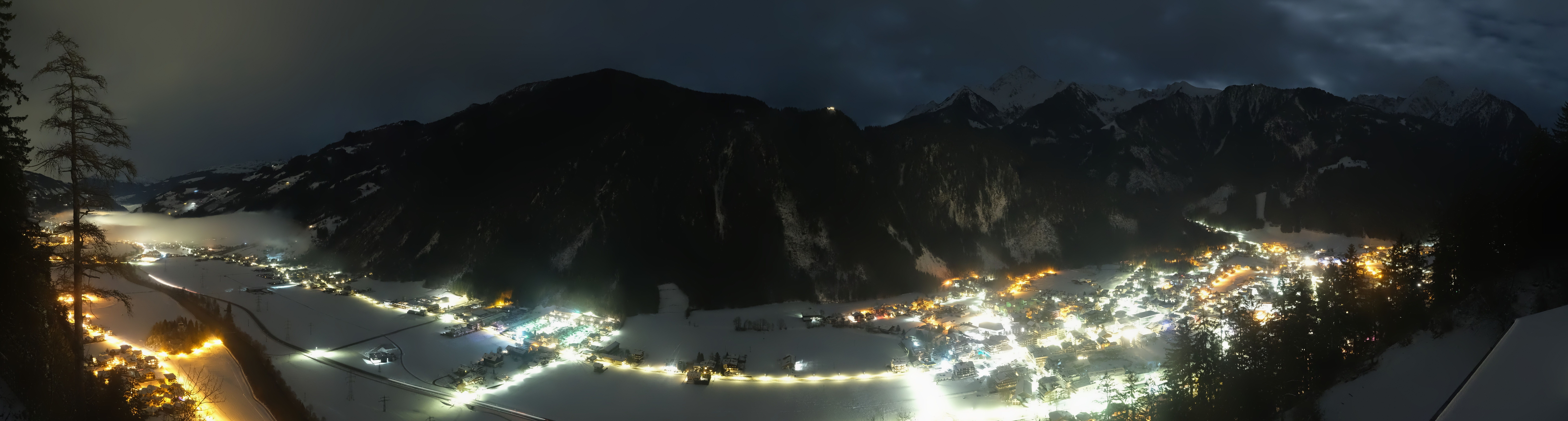 Archiv Foto Webcam Mayrhofen im Zillertal: Blick vom Gasthof Zimmereben
