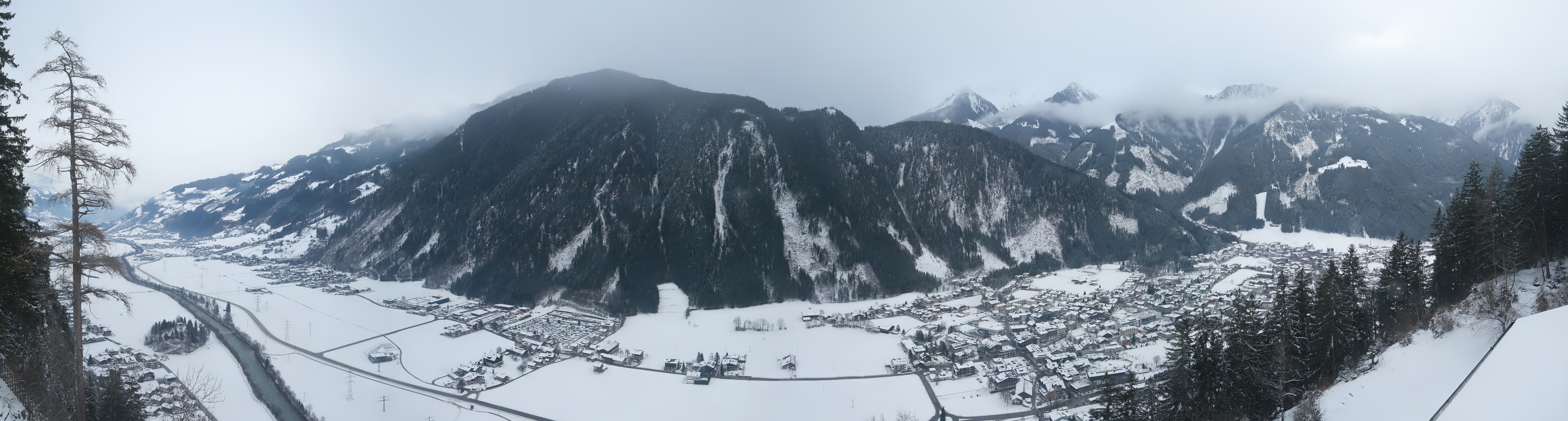 Archiv Foto Webcam Mayrhofen im Zillertal: Blick vom Gasthof Zimmereben