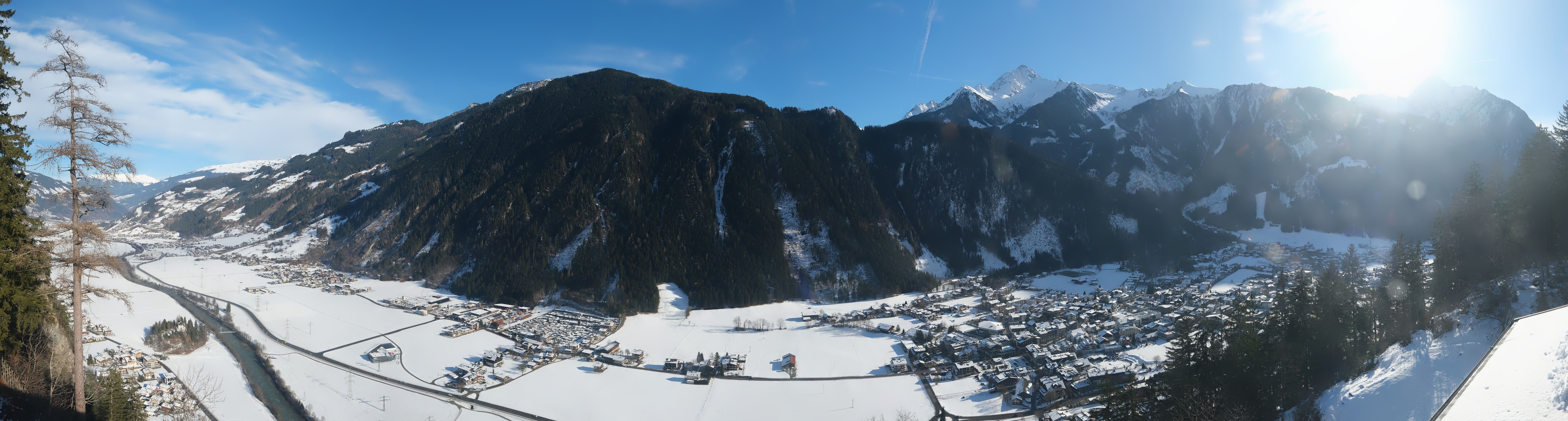 Archived image Webcam Mayrhofen im Zillertal: Zimmereben