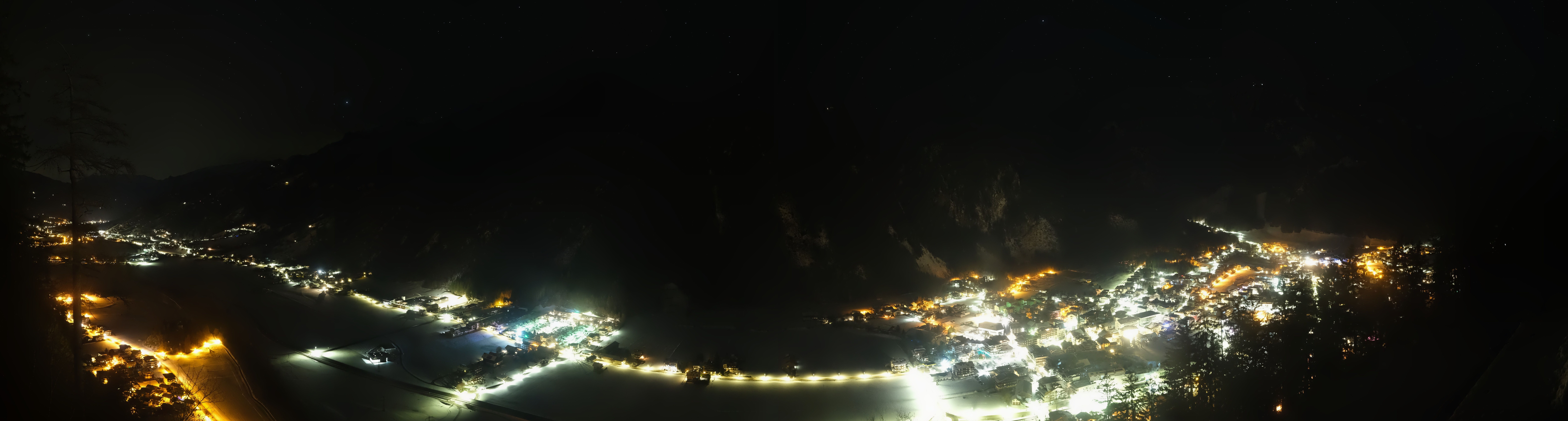 Archiv Foto Webcam Mayrhofen im Zillertal: Blick vom Gasthof Zimmereben