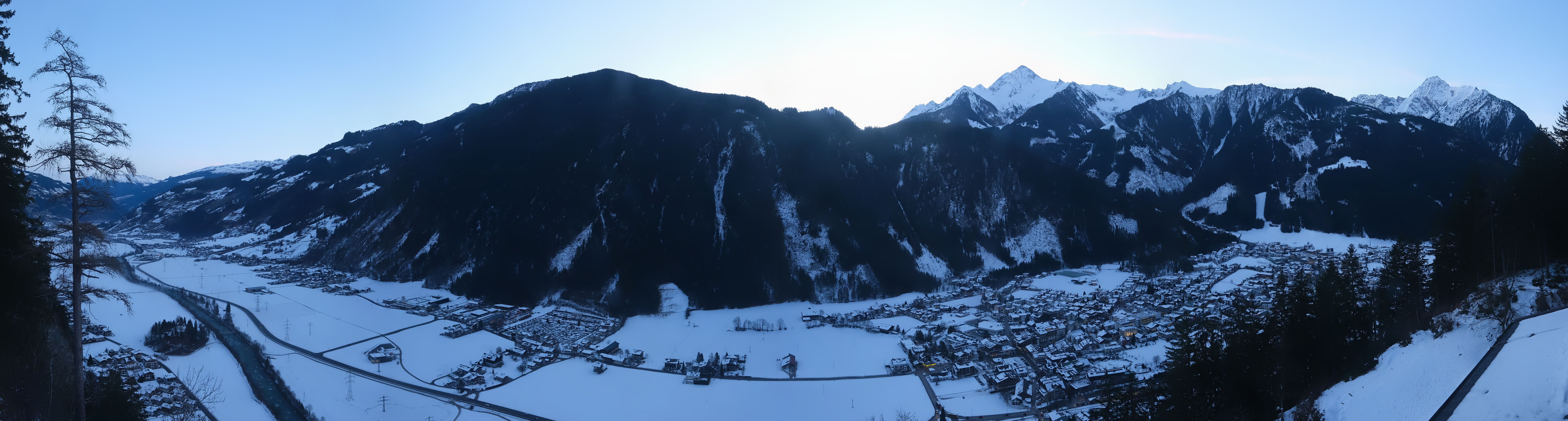 Archiv Foto Webcam Mayrhofen im Zillertal: Blick vom Gasthof Zimmereben