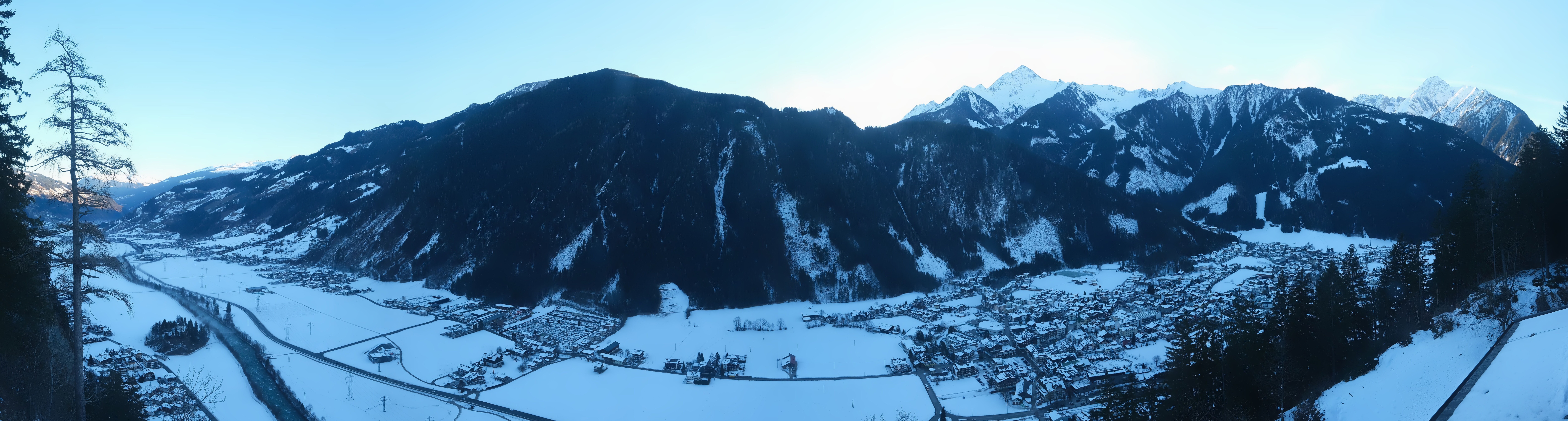 Archiv Foto Webcam Mayrhofen im Zillertal: Blick vom Gasthof Zimmereben