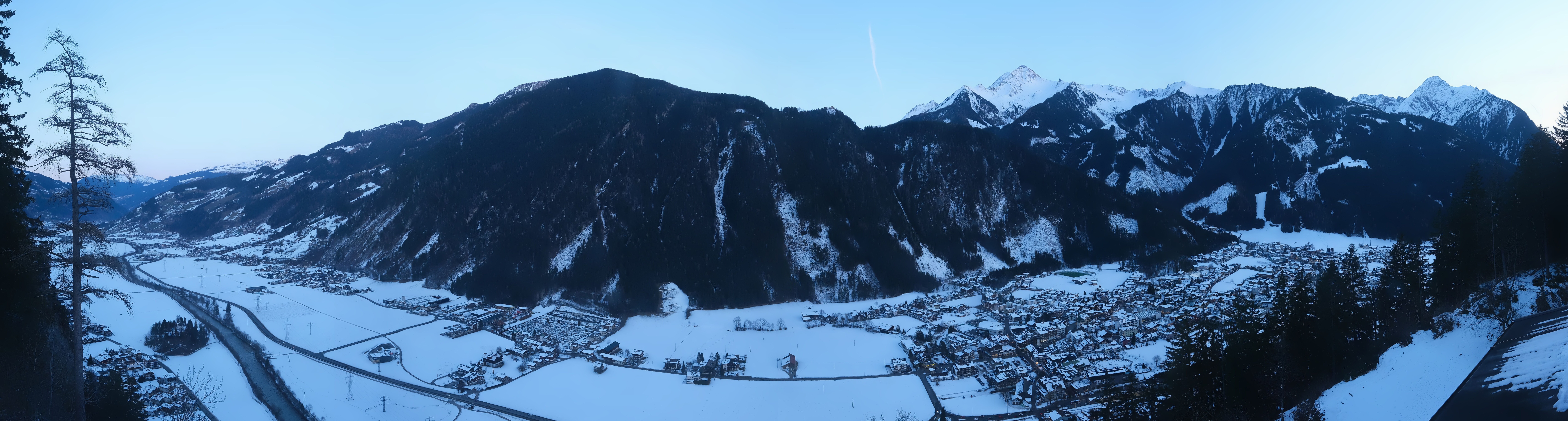 Archiv Foto Webcam Mayrhofen im Zillertal: Blick vom Gasthof Zimmereben