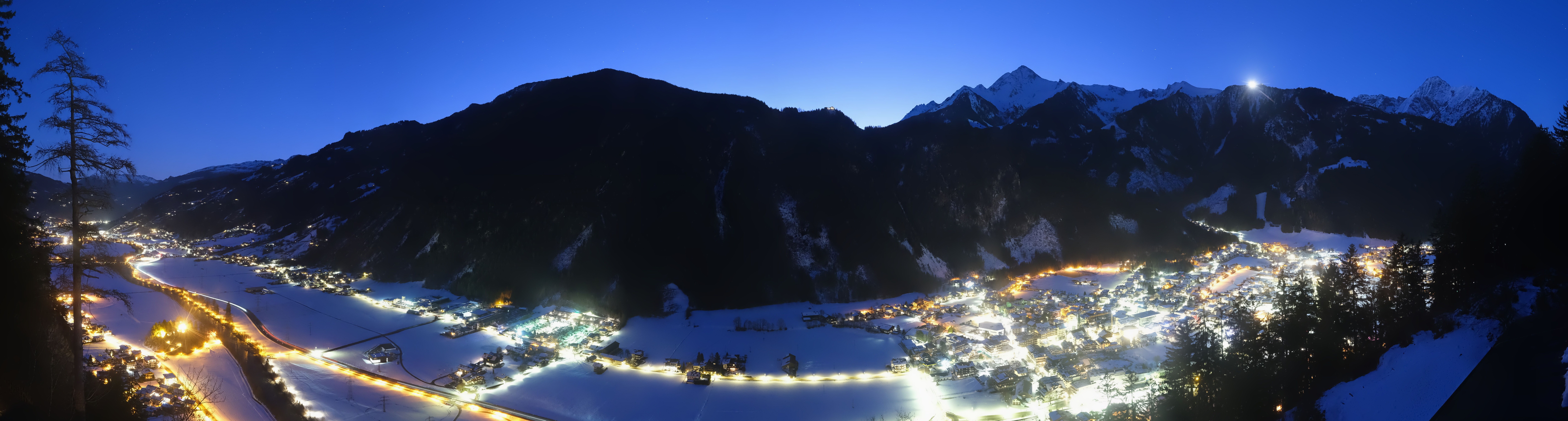 Archiv Foto Webcam Mayrhofen im Zillertal: Blick vom Gasthof Zimmereben