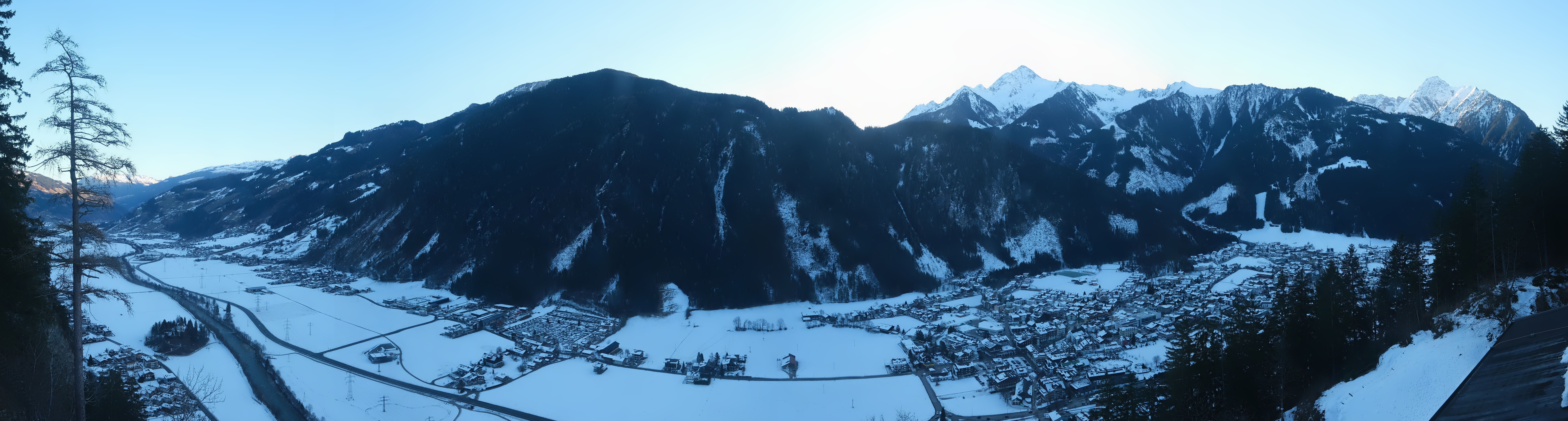 Archiv Foto Webcam Mayrhofen im Zillertal: Blick vom Gasthof Zimmereben