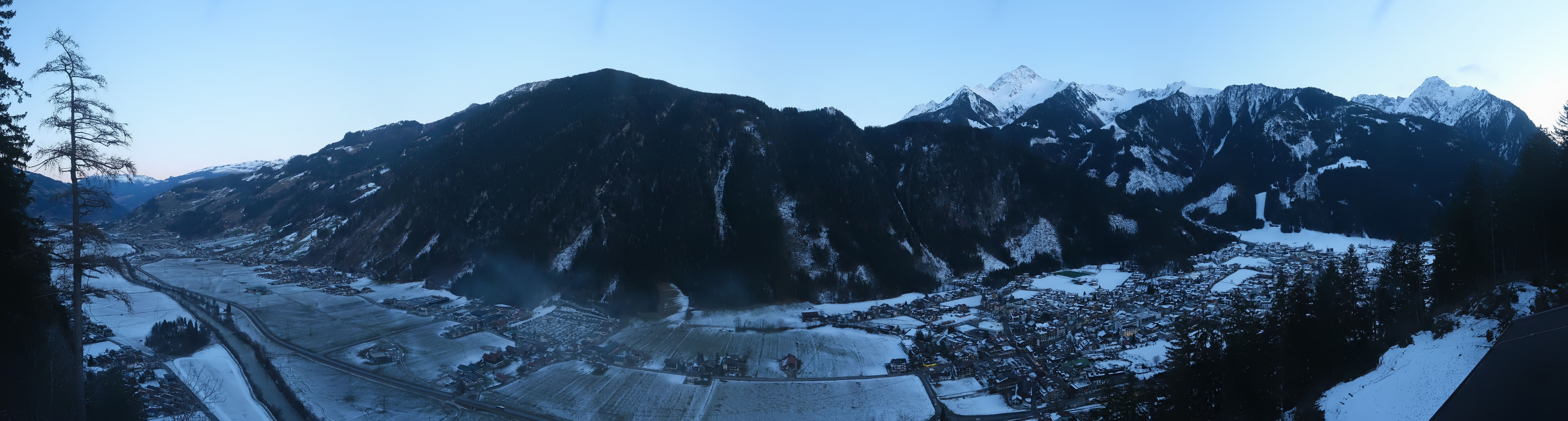 Archiv Foto Webcam Mayrhofen im Zillertal: Blick vom Gasthof Zimmereben