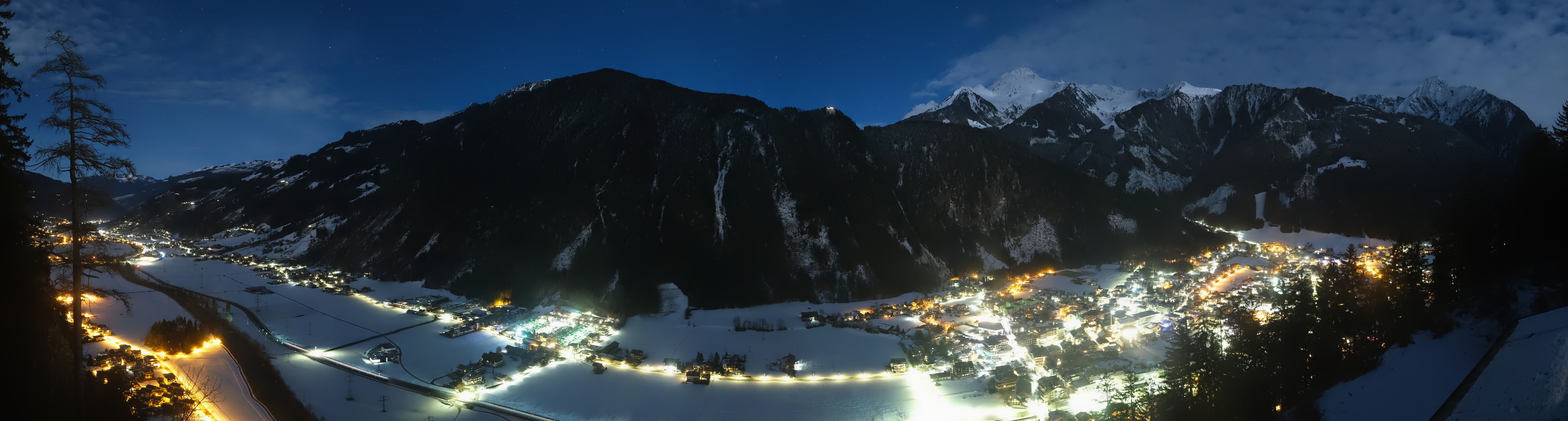 Archiv Foto Webcam Mayrhofen im Zillertal: Blick vom Gasthof Zimmereben