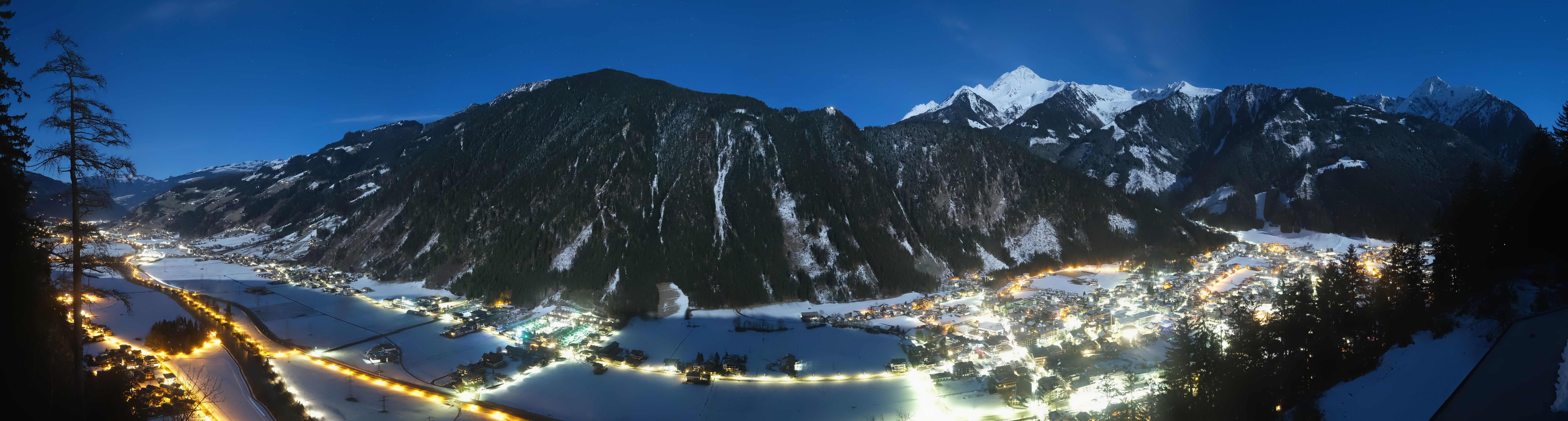 Archiv Foto Webcam Mayrhofen im Zillertal: Blick vom Gasthof Zimmereben