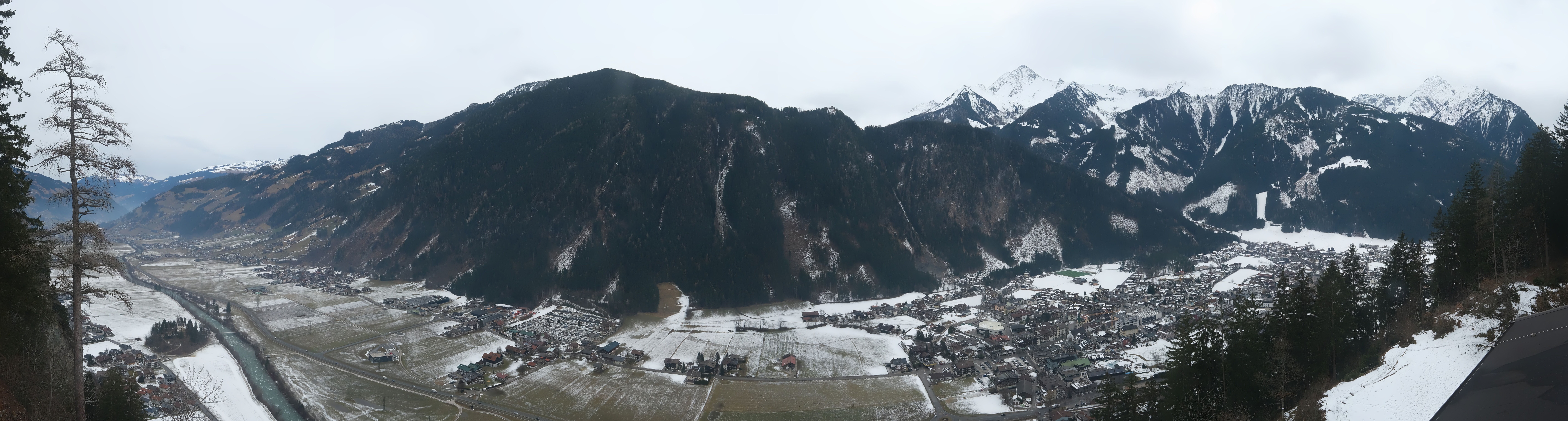 Archiv Foto Webcam Mayrhofen im Zillertal: Blick vom Gasthof Zimmereben