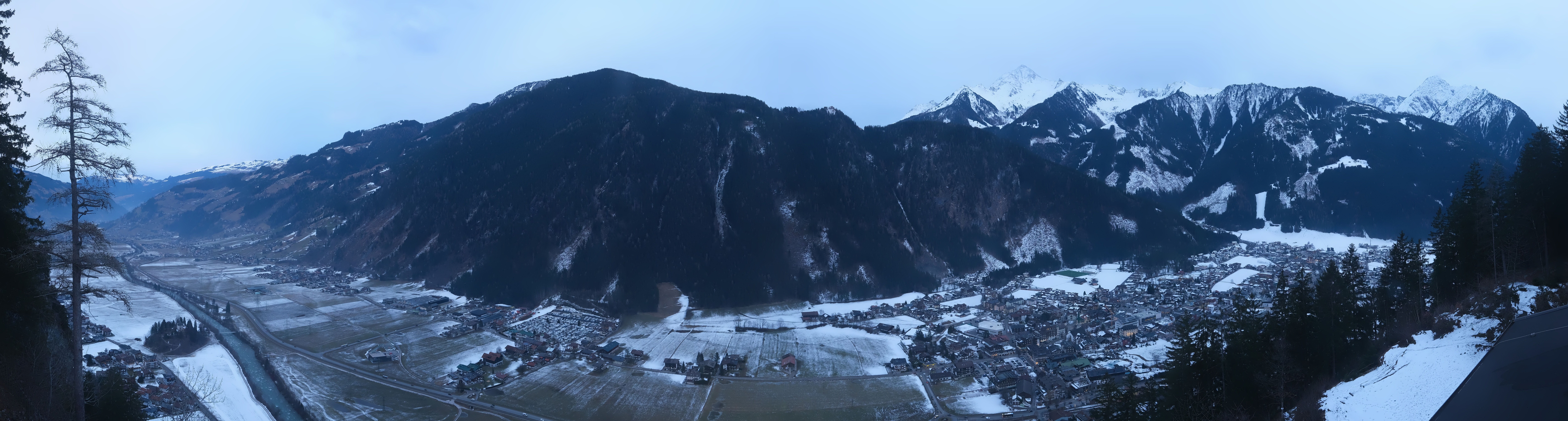 Archiv Foto Webcam Mayrhofen im Zillertal: Blick vom Gasthof Zimmereben