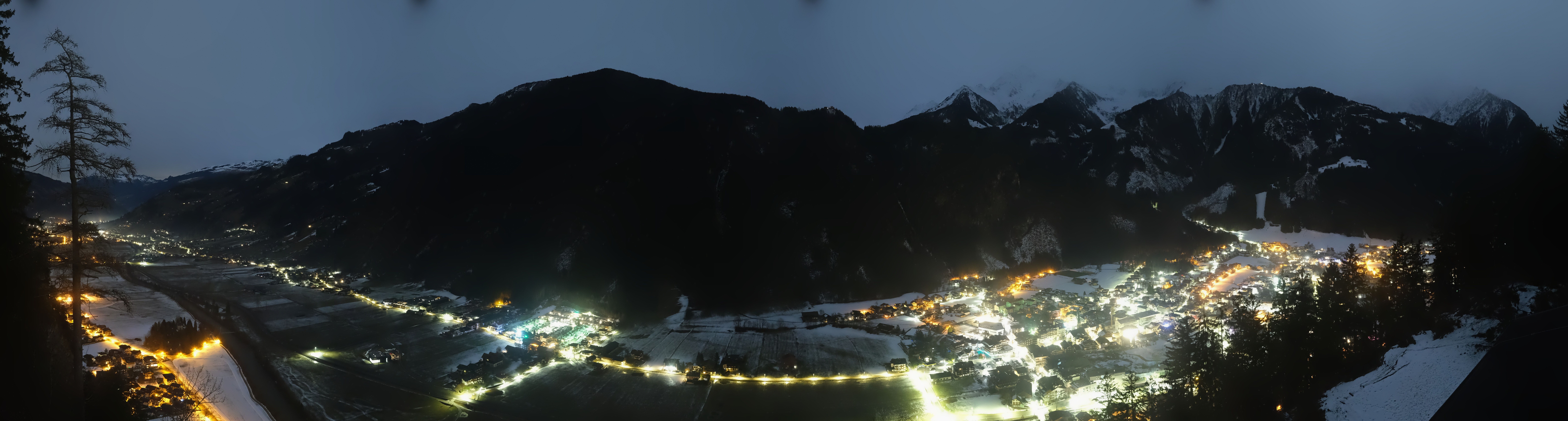 Archiv Foto Webcam Mayrhofen im Zillertal: Blick vom Gasthof Zimmereben