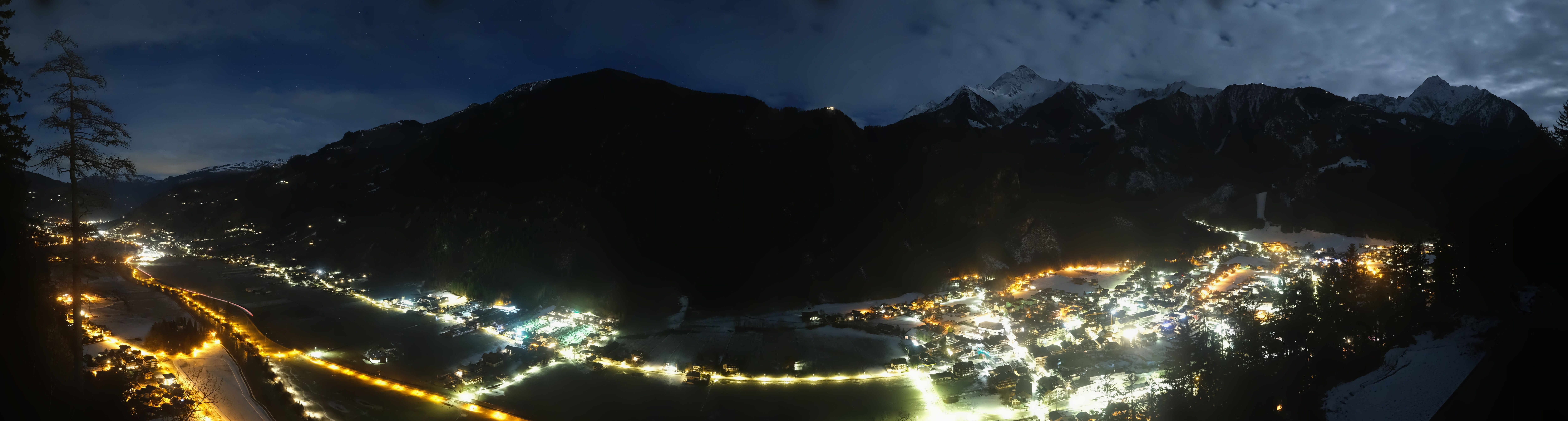 Archiv Foto Webcam Mayrhofen im Zillertal: Blick vom Gasthof Zimmereben