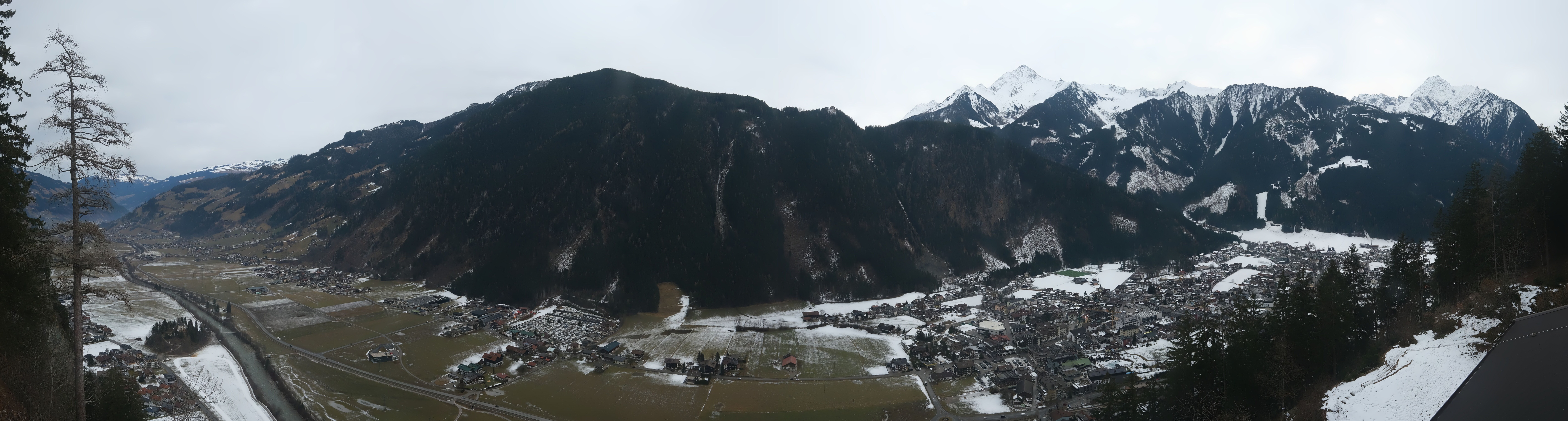Archiv Foto Webcam Mayrhofen im Zillertal: Blick vom Gasthof Zimmereben