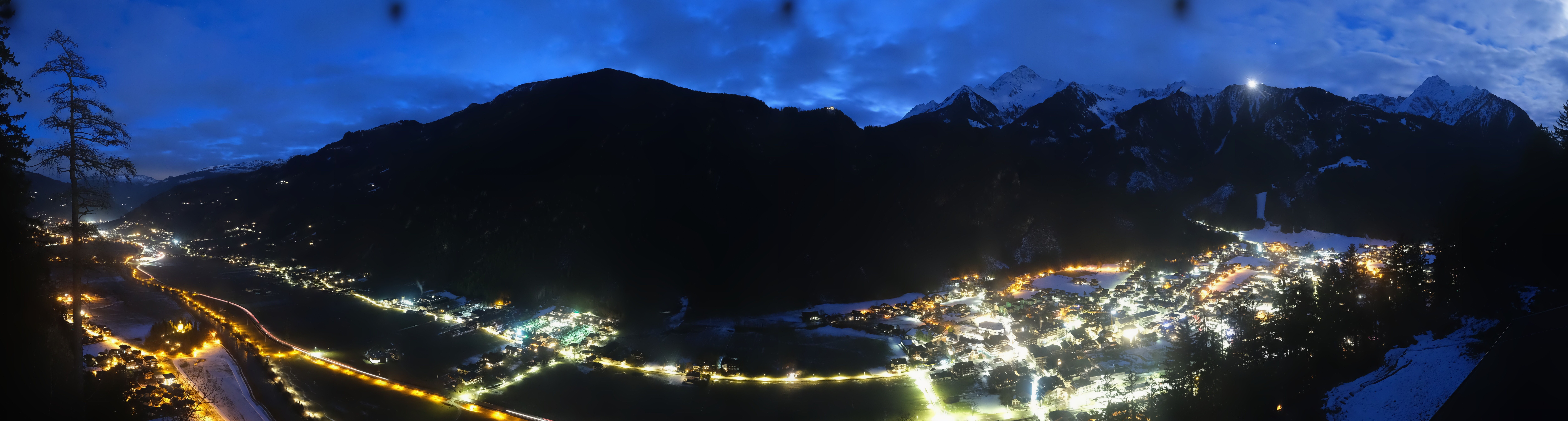 Archiv Foto Webcam Mayrhofen im Zillertal: Blick vom Gasthof Zimmereben