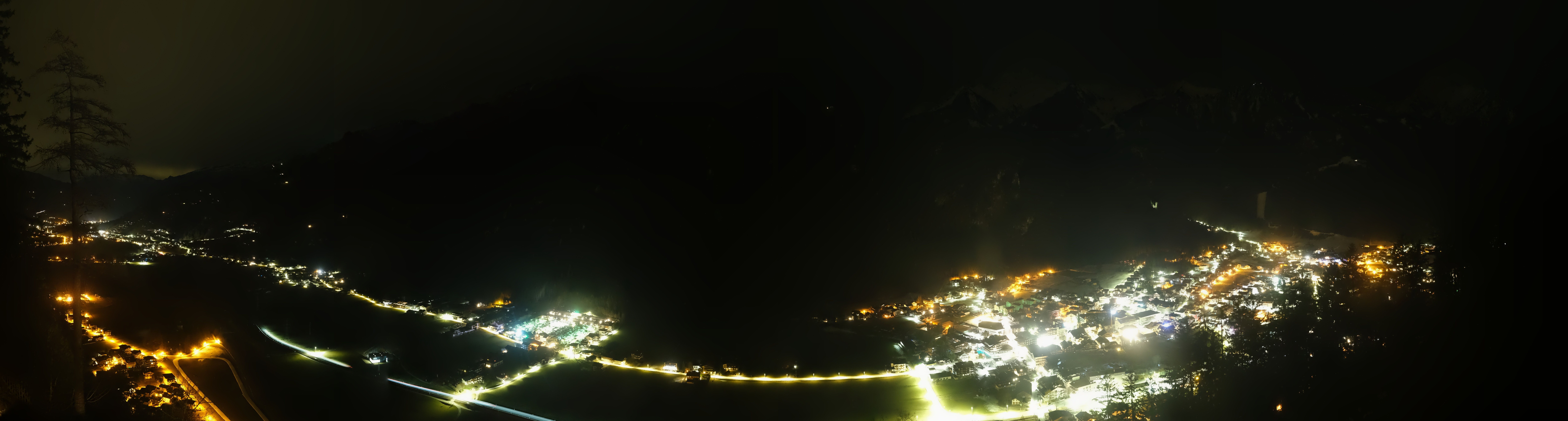 Archiv Foto Webcam Mayrhofen im Zillertal: Blick vom Gasthof Zimmereben