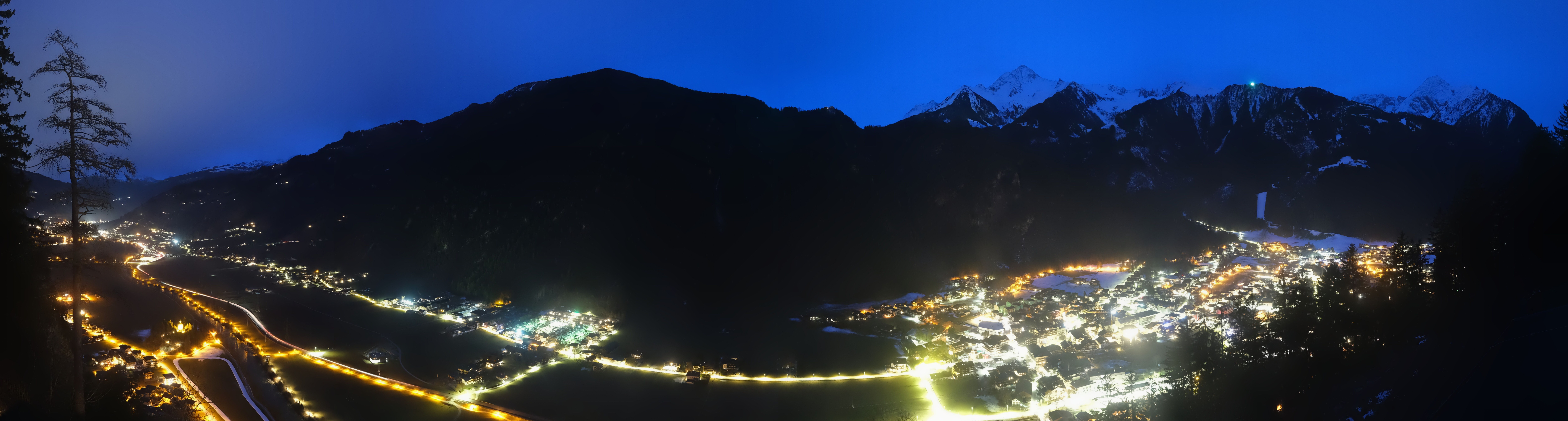 Archiv Foto Webcam Mayrhofen im Zillertal: Blick vom Gasthof Zimmereben