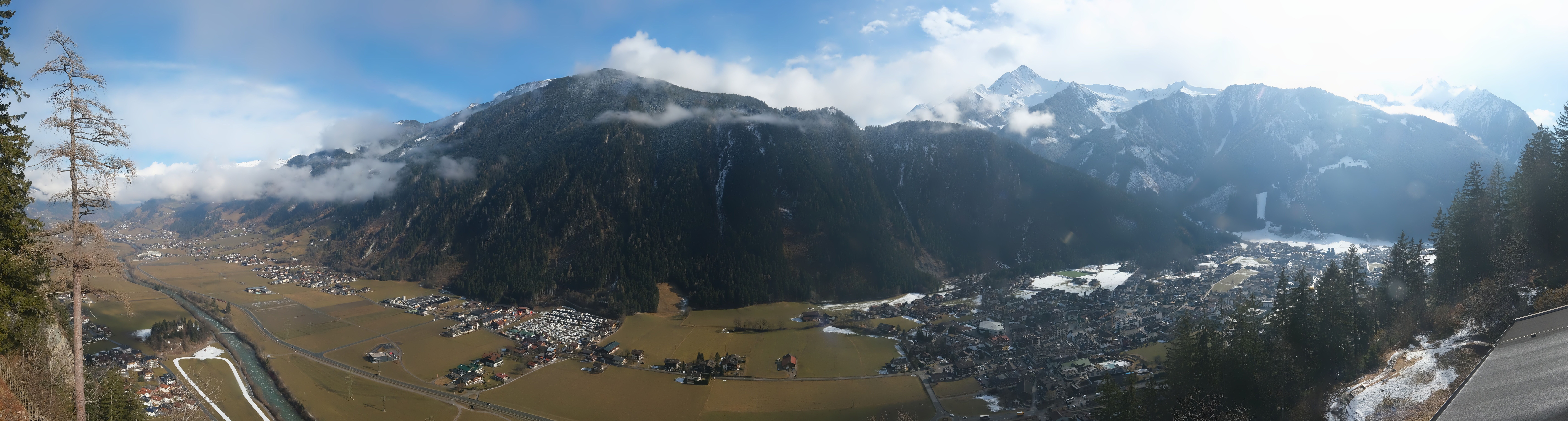 Archived image Webcam Mayrhofen im Zillertal: Zimmereben