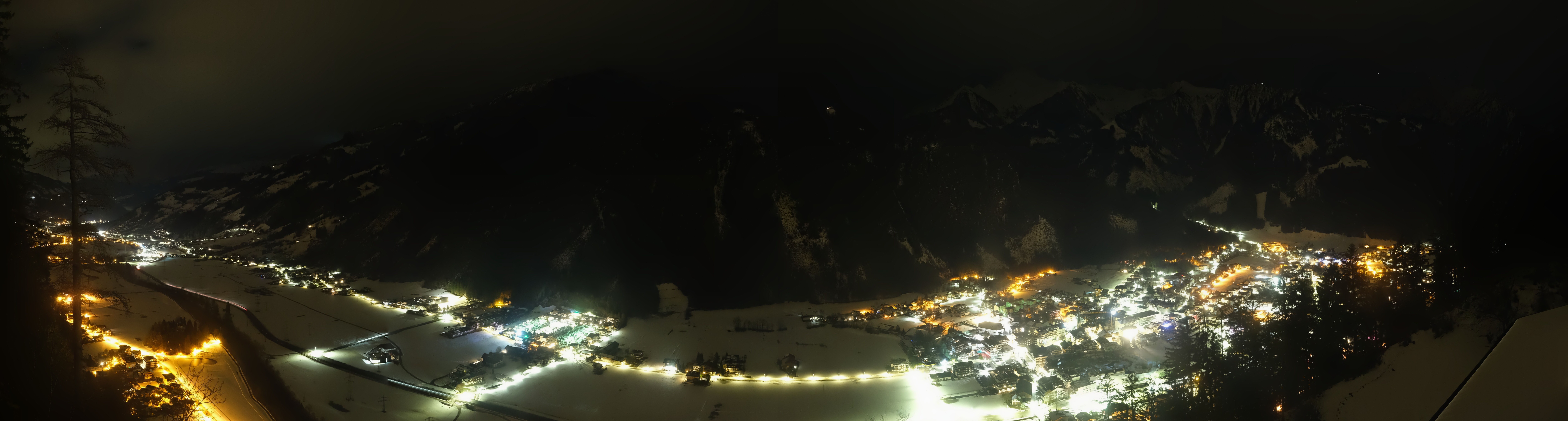 Archiv Foto Webcam Mayrhofen im Zillertal: Blick vom Gasthof Zimmereben