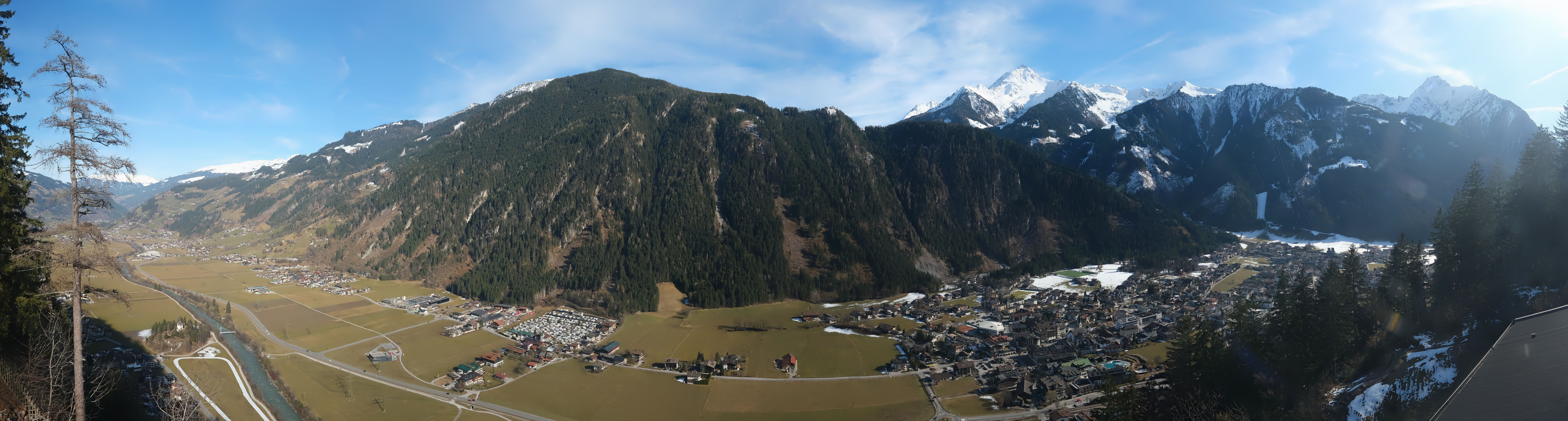 Archived image Webcam Mayrhofen im Zillertal: Zimmereben