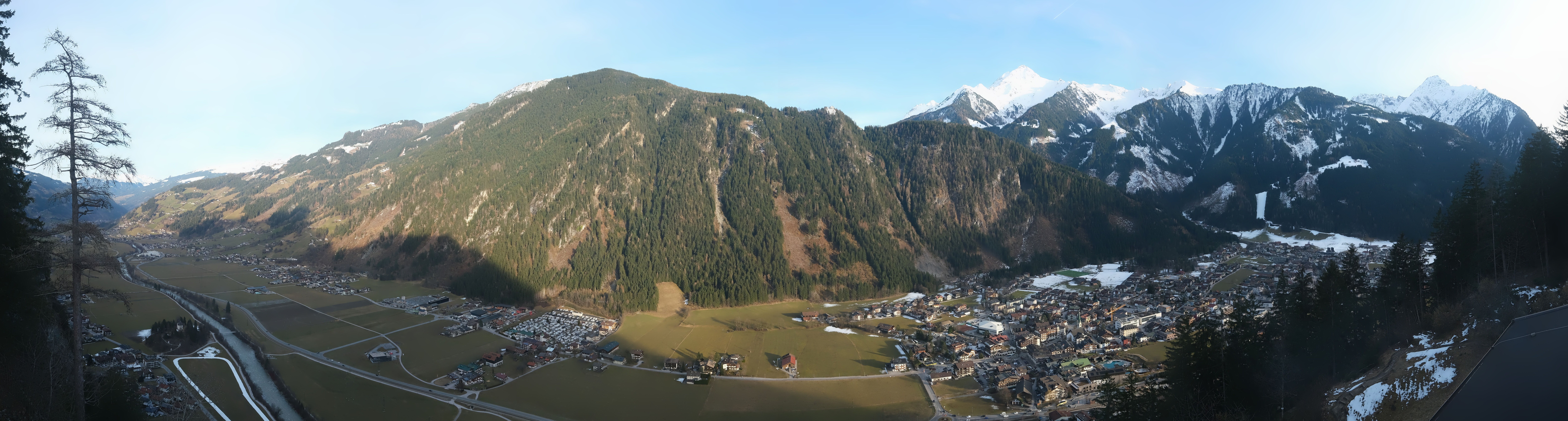 Archived image Webcam Mayrhofen im Zillertal: Zimmereben