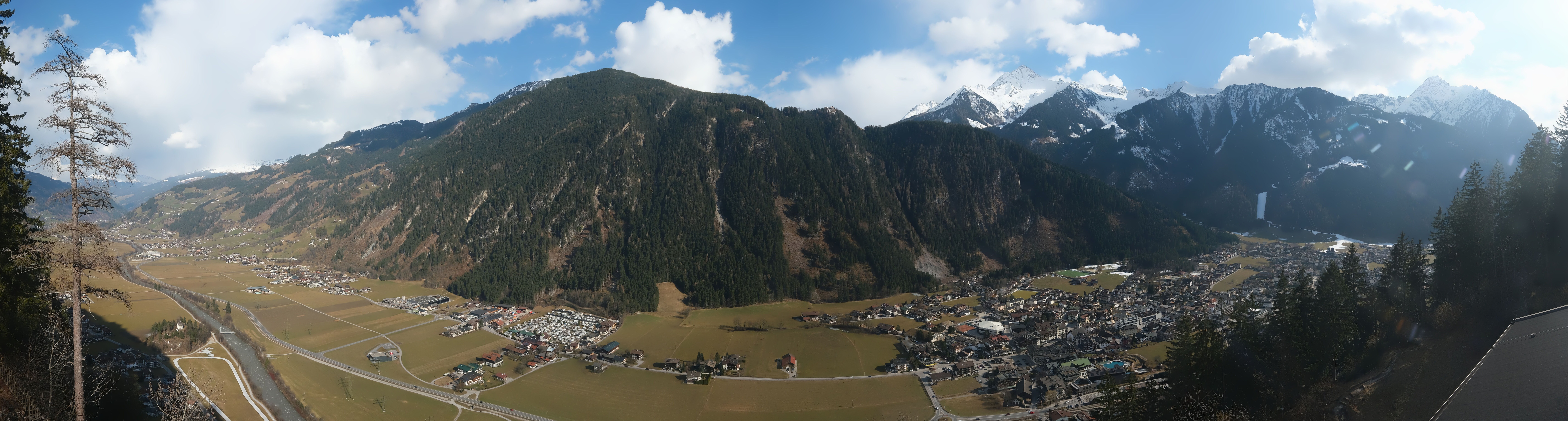 Archiv Foto Webcam Mayrhofen im Zillertal: Blick vom Gasthof Zimmereben