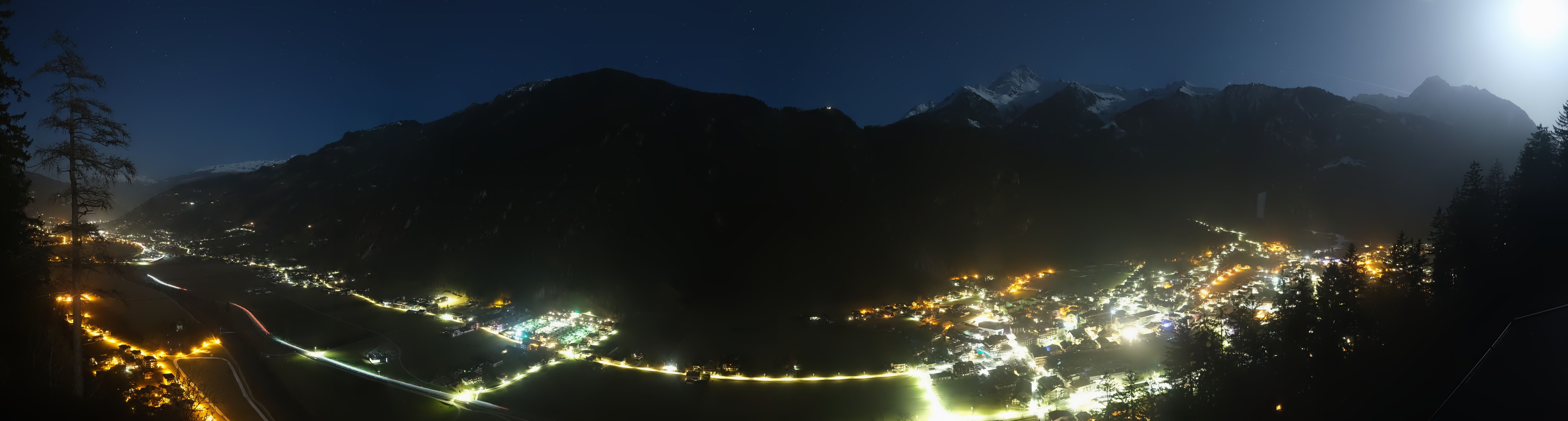 Archiv Foto Webcam Mayrhofen im Zillertal: Blick vom Gasthof Zimmereben