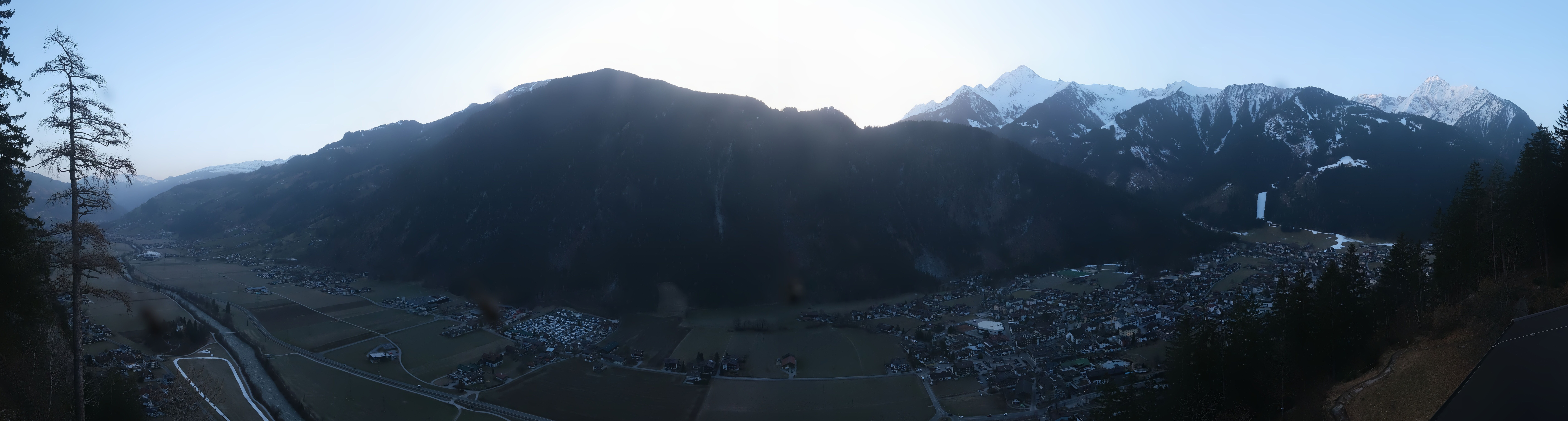 Archiv Foto Webcam Mayrhofen im Zillertal: Blick vom Gasthof Zimmereben