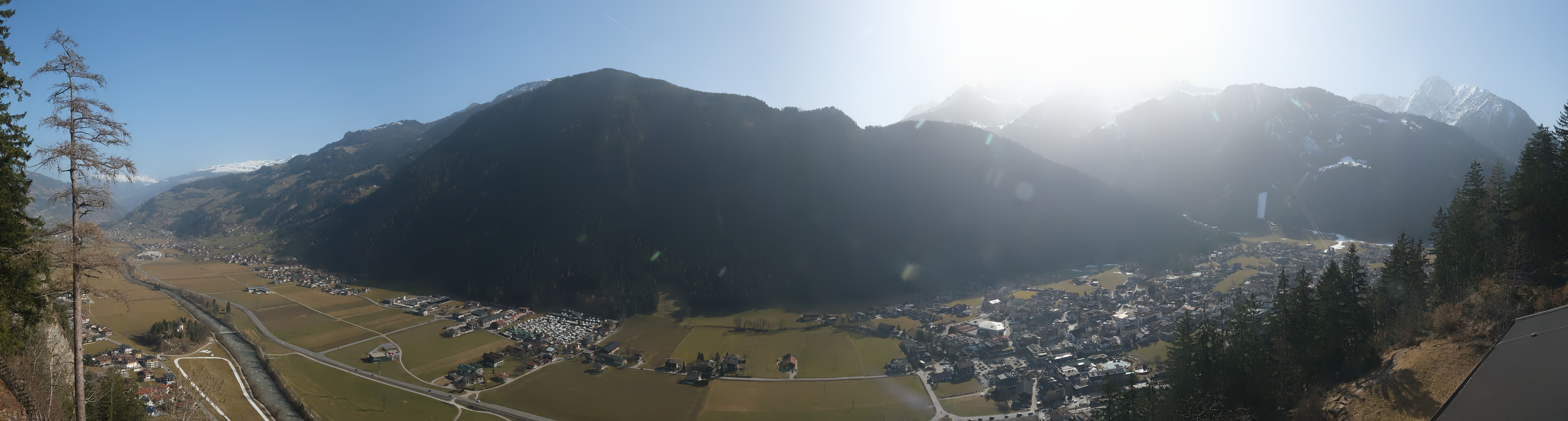 Archived image Webcam Mayrhofen im Zillertal: Zimmereben