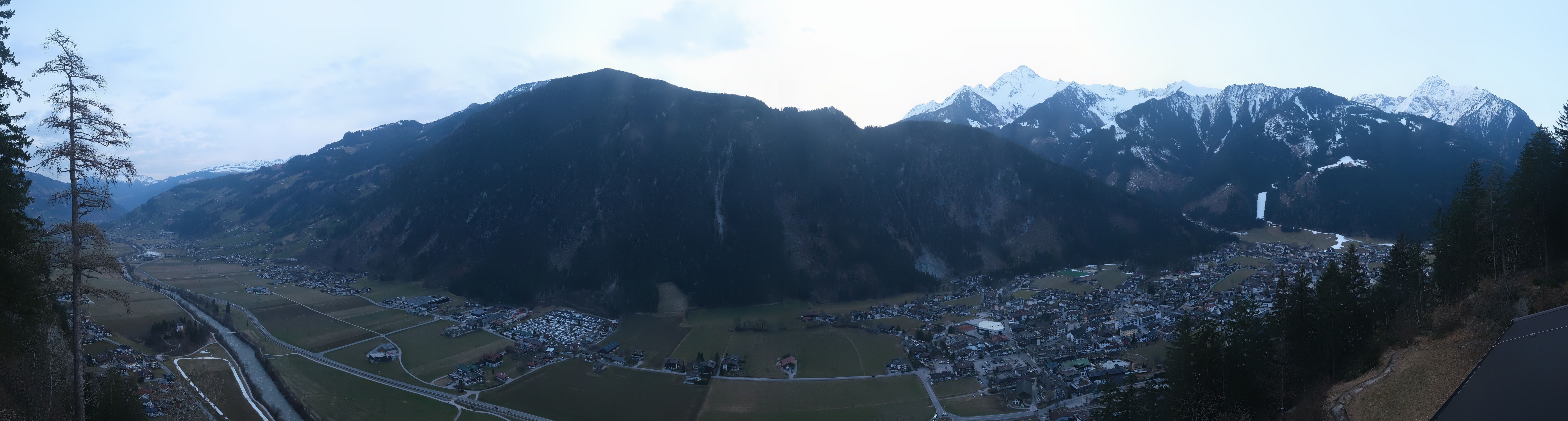 Archiv Foto Webcam Mayrhofen im Zillertal: Blick vom Gasthof Zimmereben
