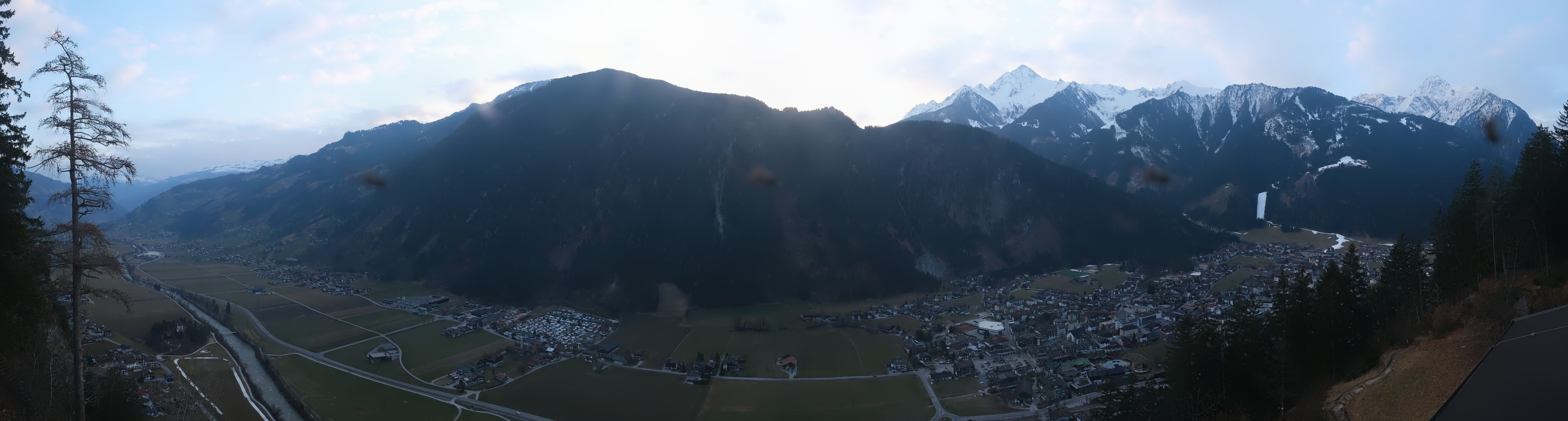 Archiv Foto Webcam Mayrhofen im Zillertal: Blick vom Gasthof Zimmereben