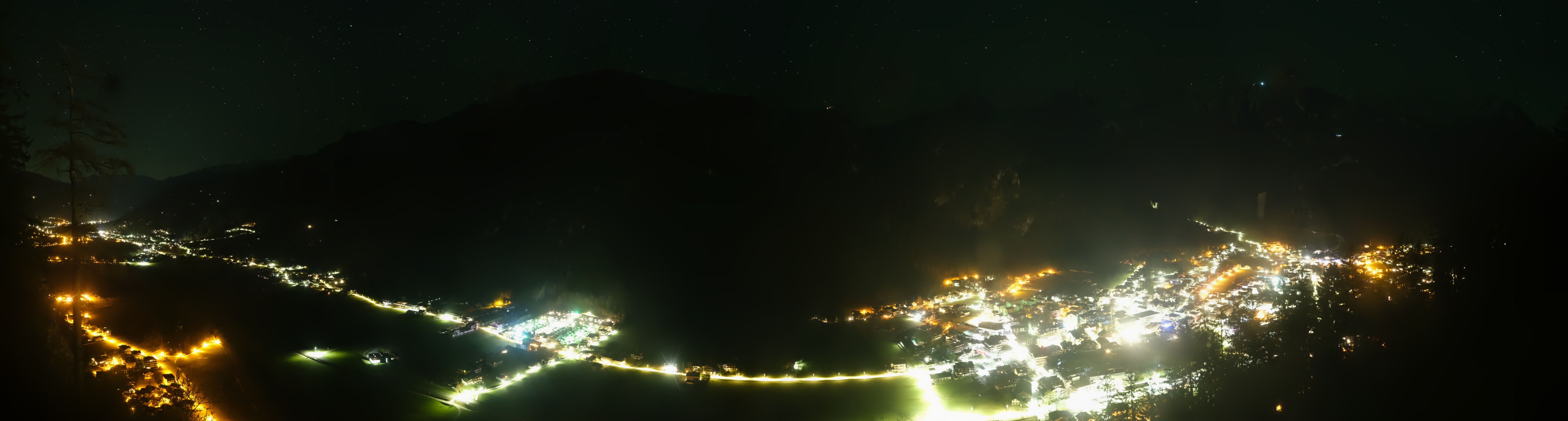 Archiv Foto Webcam Mayrhofen im Zillertal: Blick vom Gasthof Zimmereben