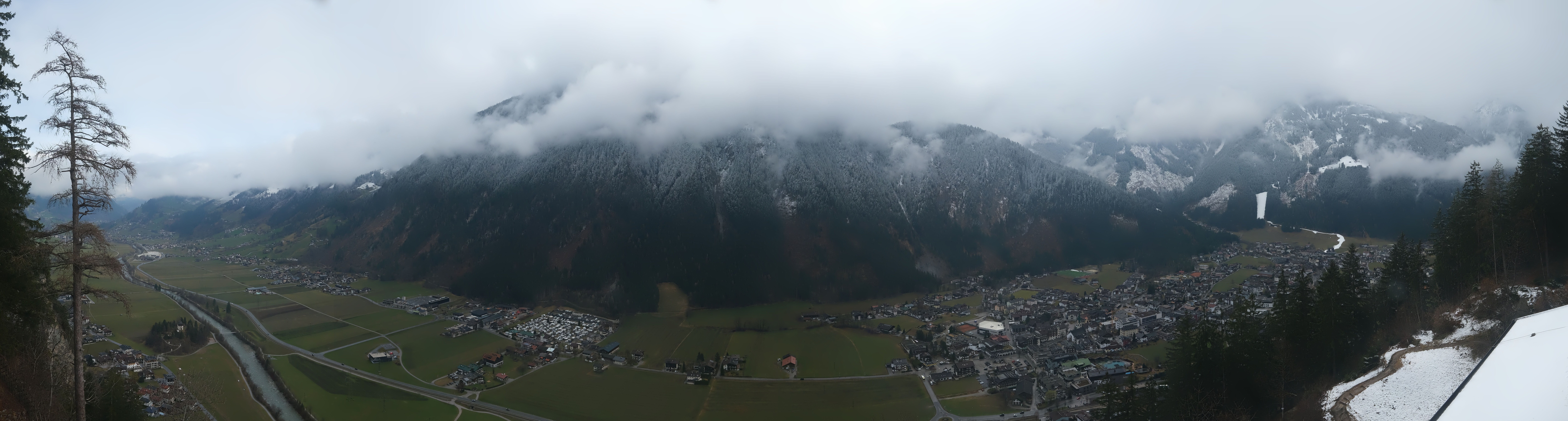Archiv Foto Webcam Mayrhofen im Zillertal: Blick vom Gasthof Zimmereben