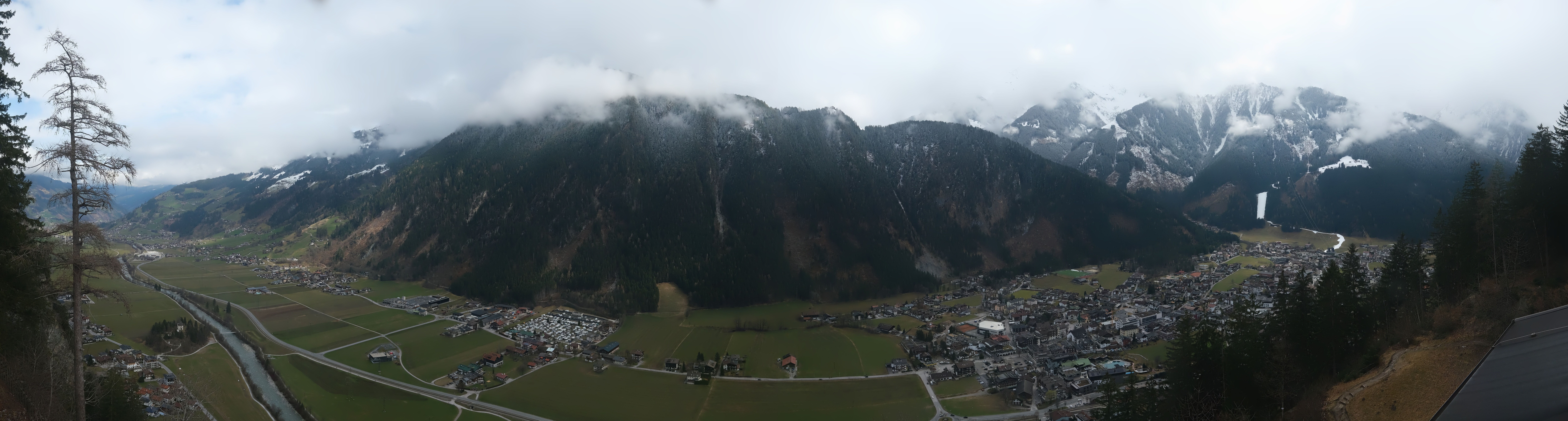 Archiv Foto Webcam Mayrhofen im Zillertal: Blick vom Gasthof Zimmereben