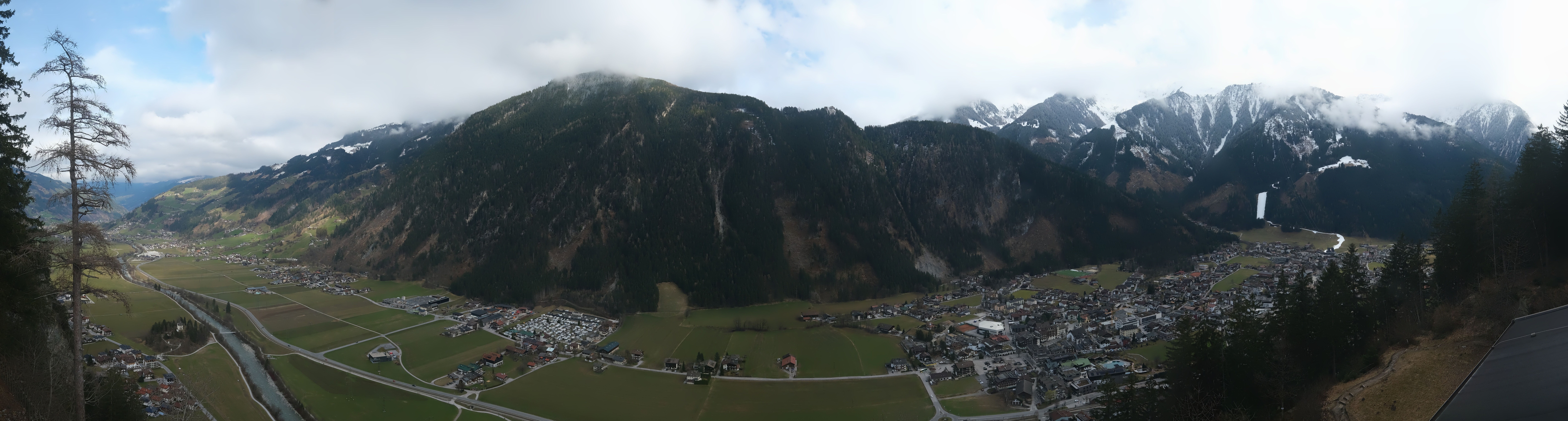 Archiv Foto Webcam Mayrhofen im Zillertal: Blick vom Gasthof Zimmereben