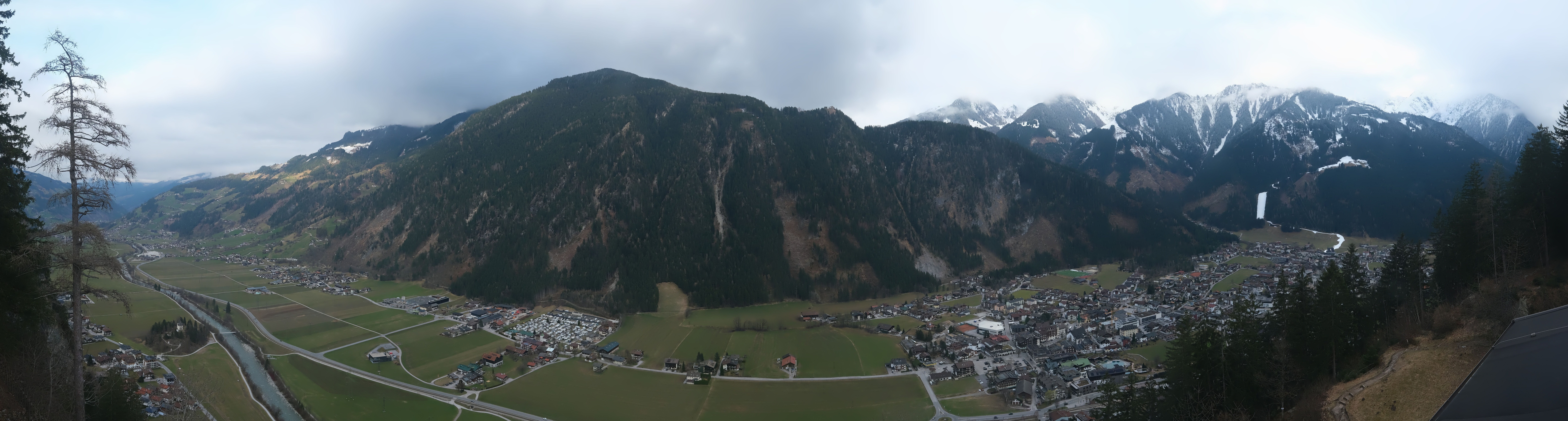 Archiv Foto Webcam Mayrhofen im Zillertal: Blick vom Gasthof Zimmereben