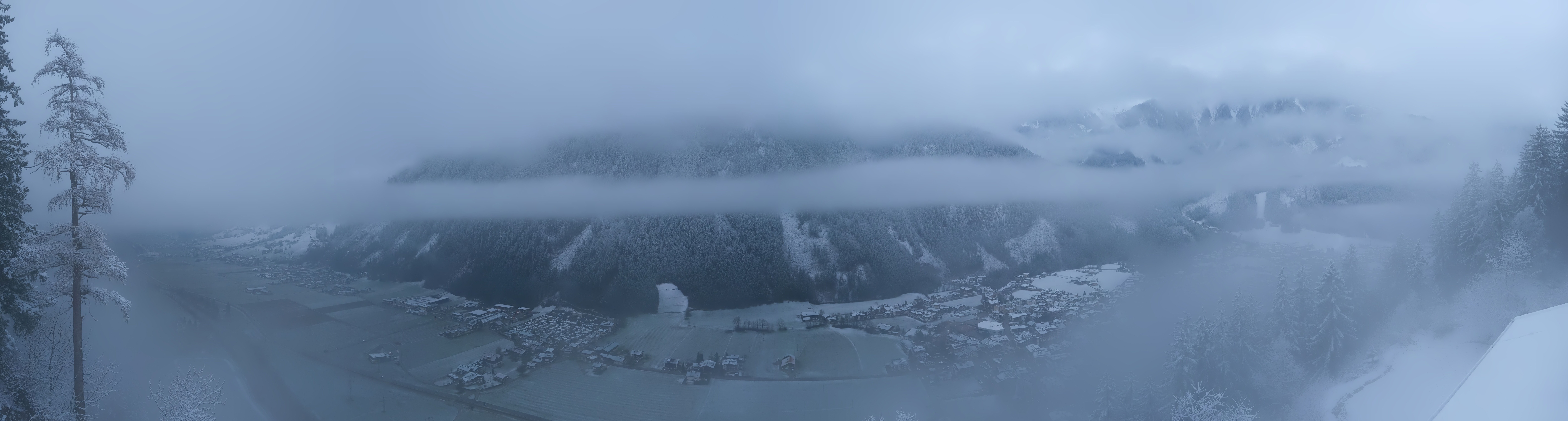 Archiv Foto Webcam Mayrhofen im Zillertal: Blick vom Gasthof Zimmereben