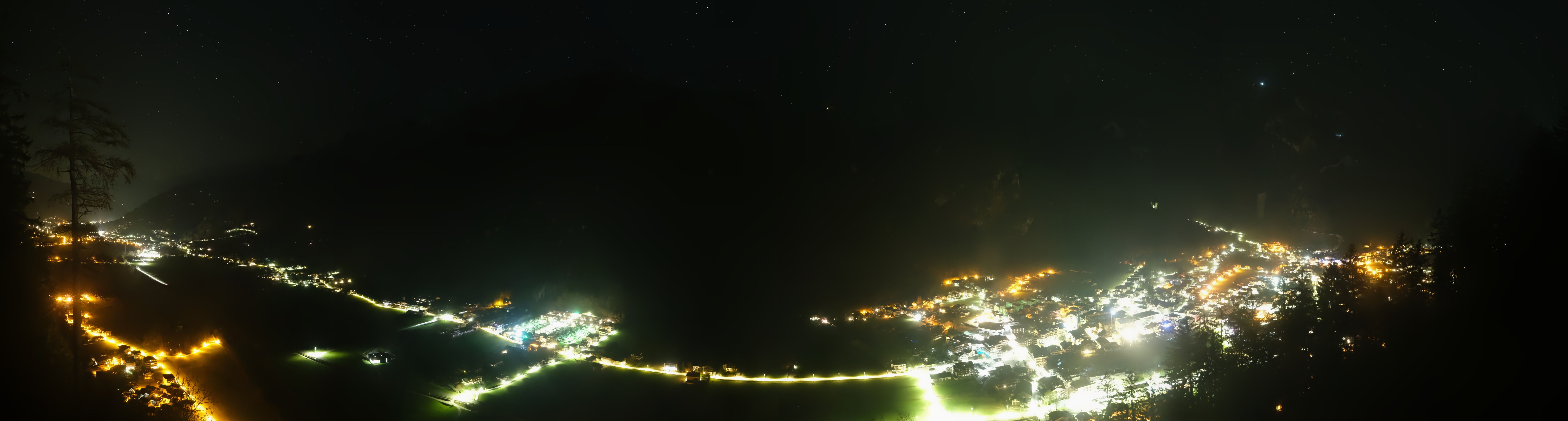 Archiv Foto Webcam Mayrhofen im Zillertal: Blick vom Gasthof Zimmereben