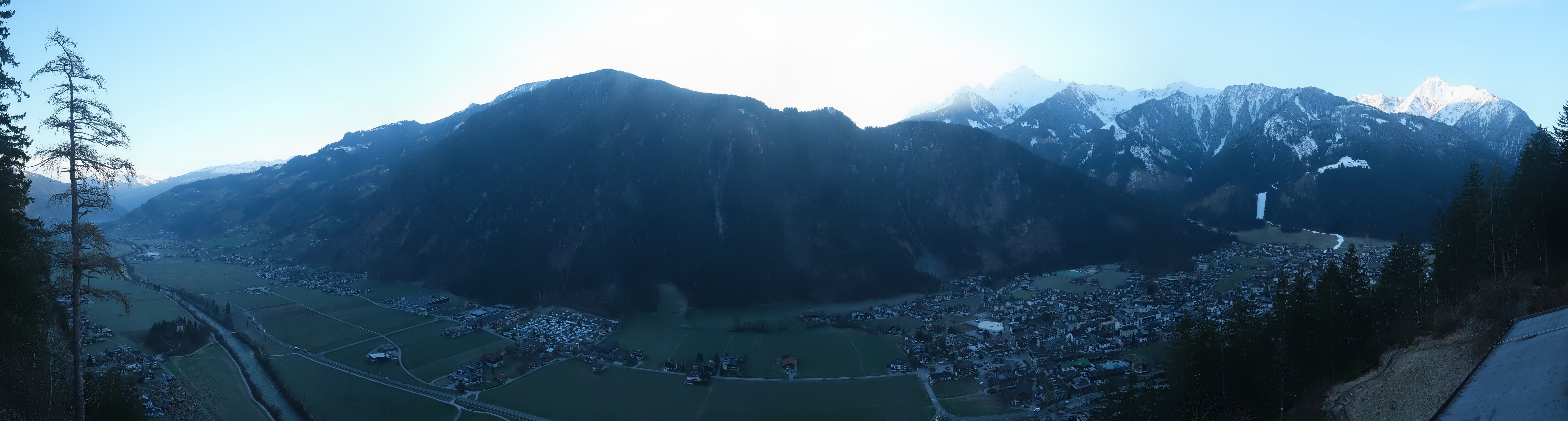 Archiv Foto Webcam Mayrhofen im Zillertal: Blick vom Gasthof Zimmereben