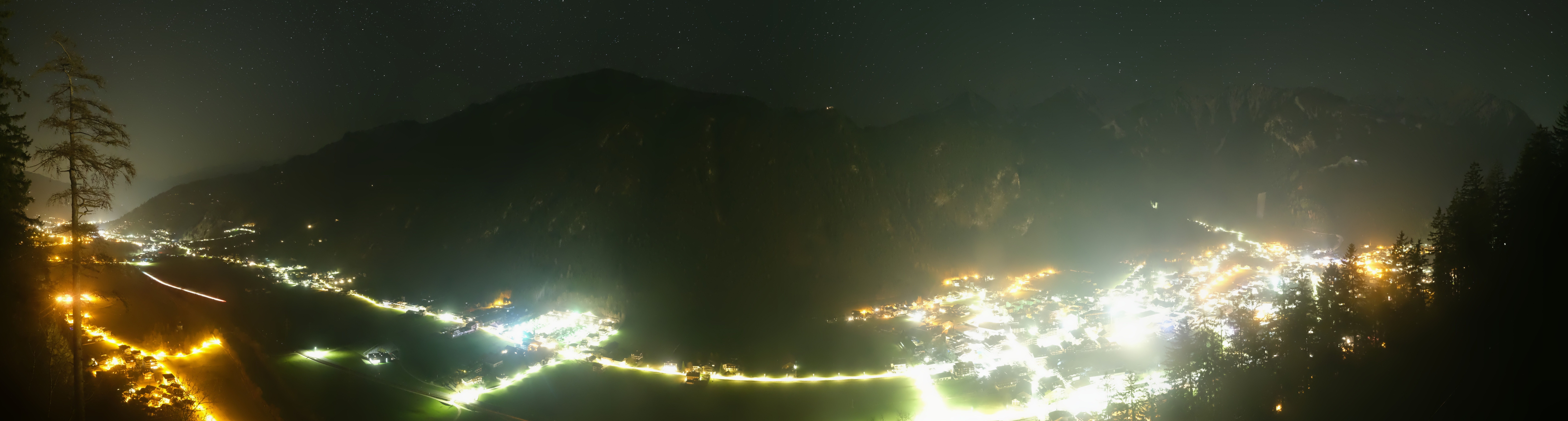 Archiv Foto Webcam Mayrhofen im Zillertal: Blick vom Gasthof Zimmereben