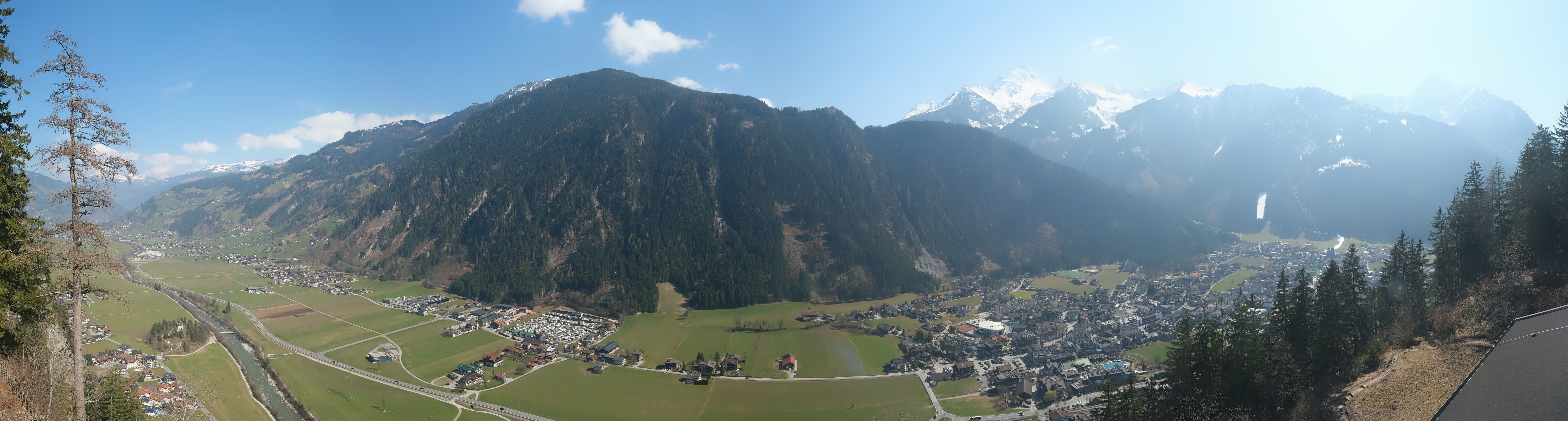 Archived image Webcam Mayrhofen im Zillertal: Zimmereben